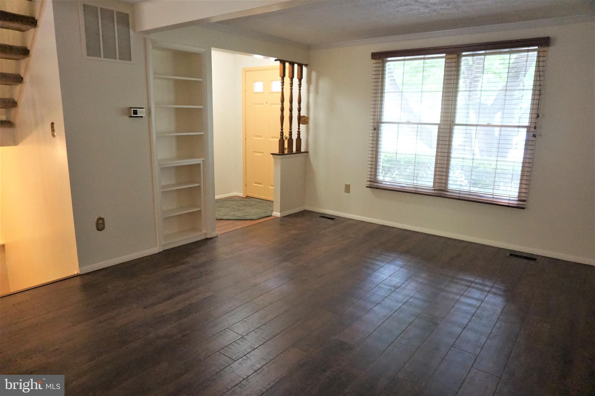 GUNNERS LAKE VILLAGE - Residential Lease