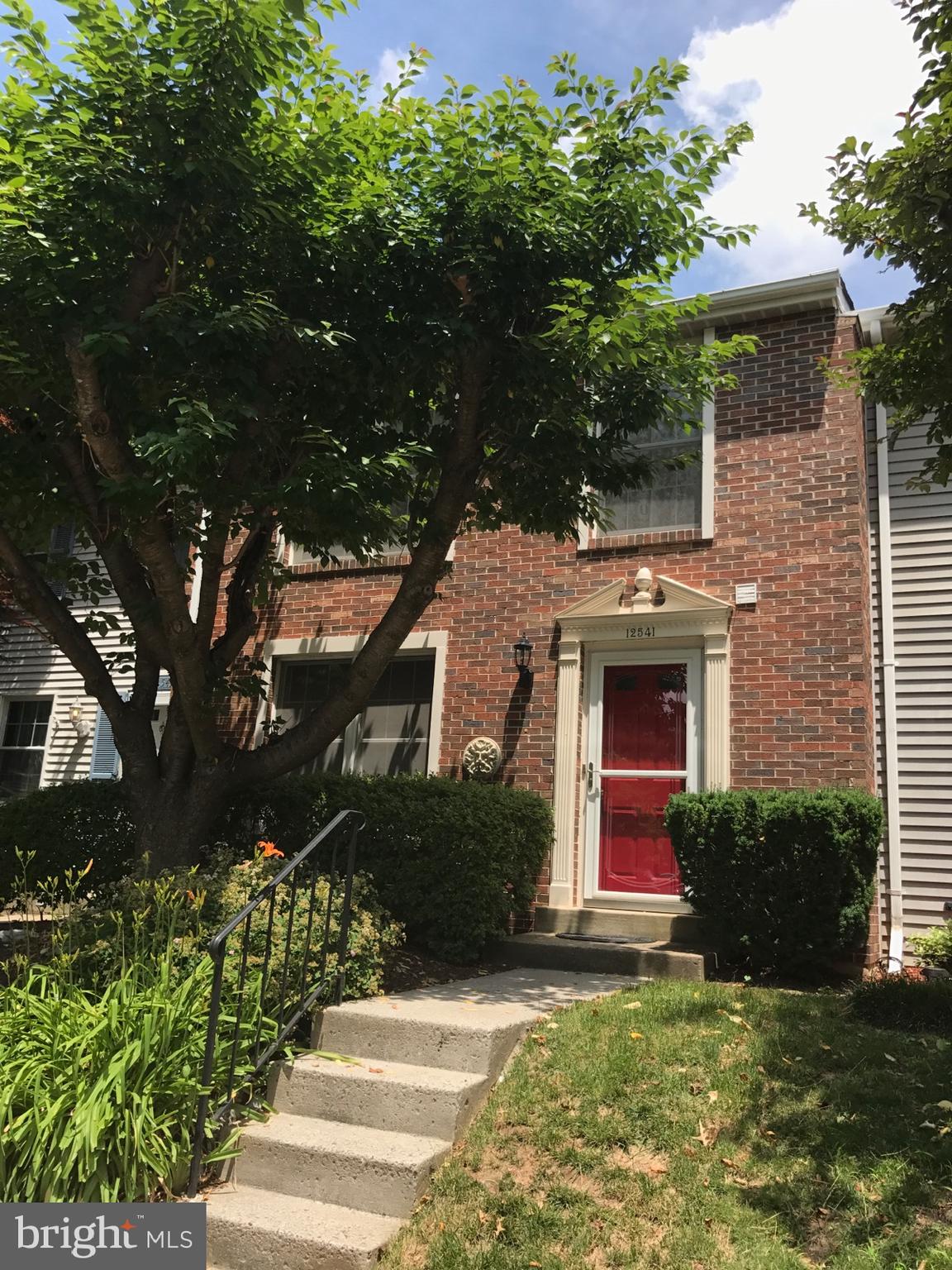 GUNNERS LAKE VILLAGE - Residential Lease