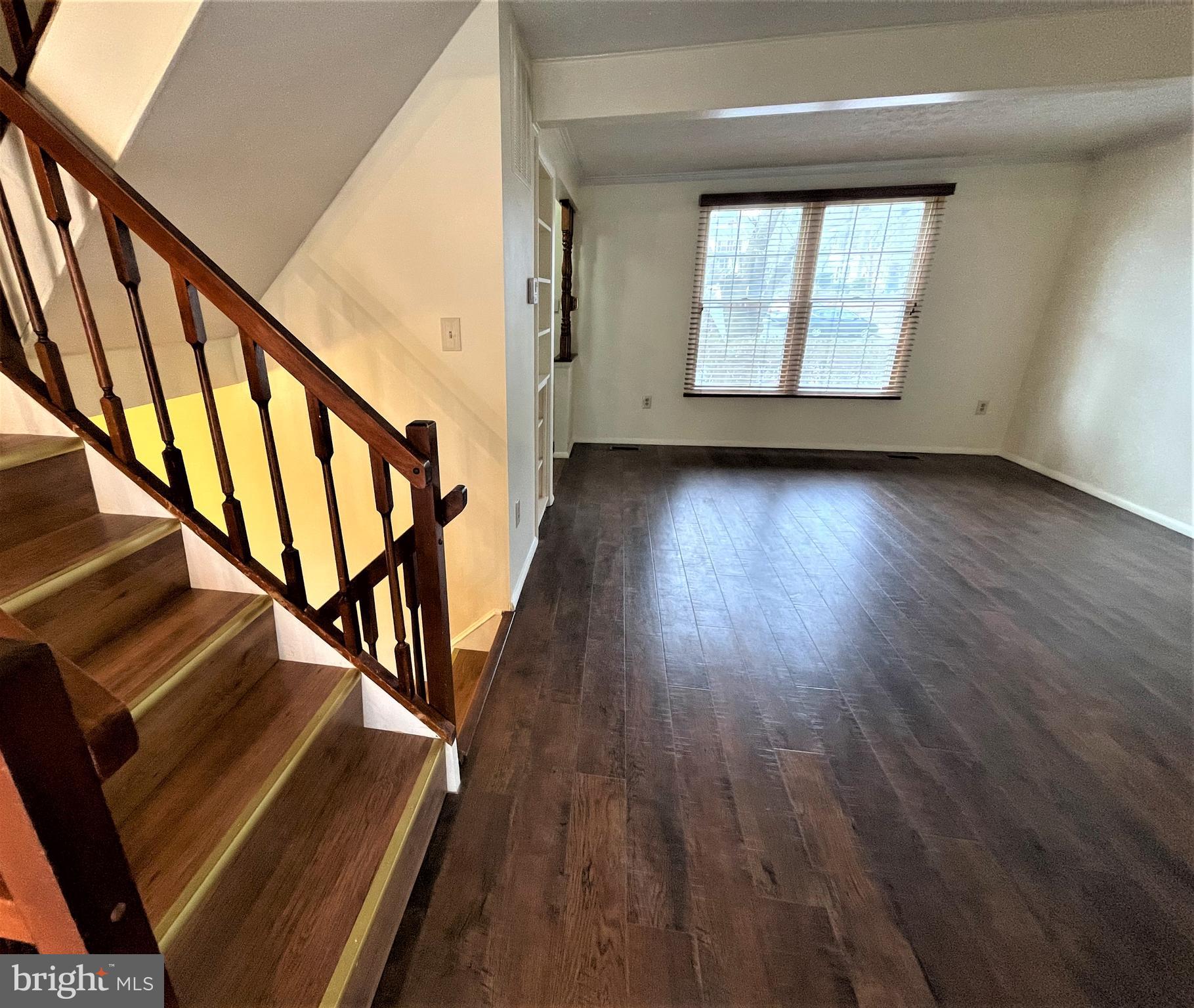 GUNNERS LAKE VILLAGE - Residential Lease