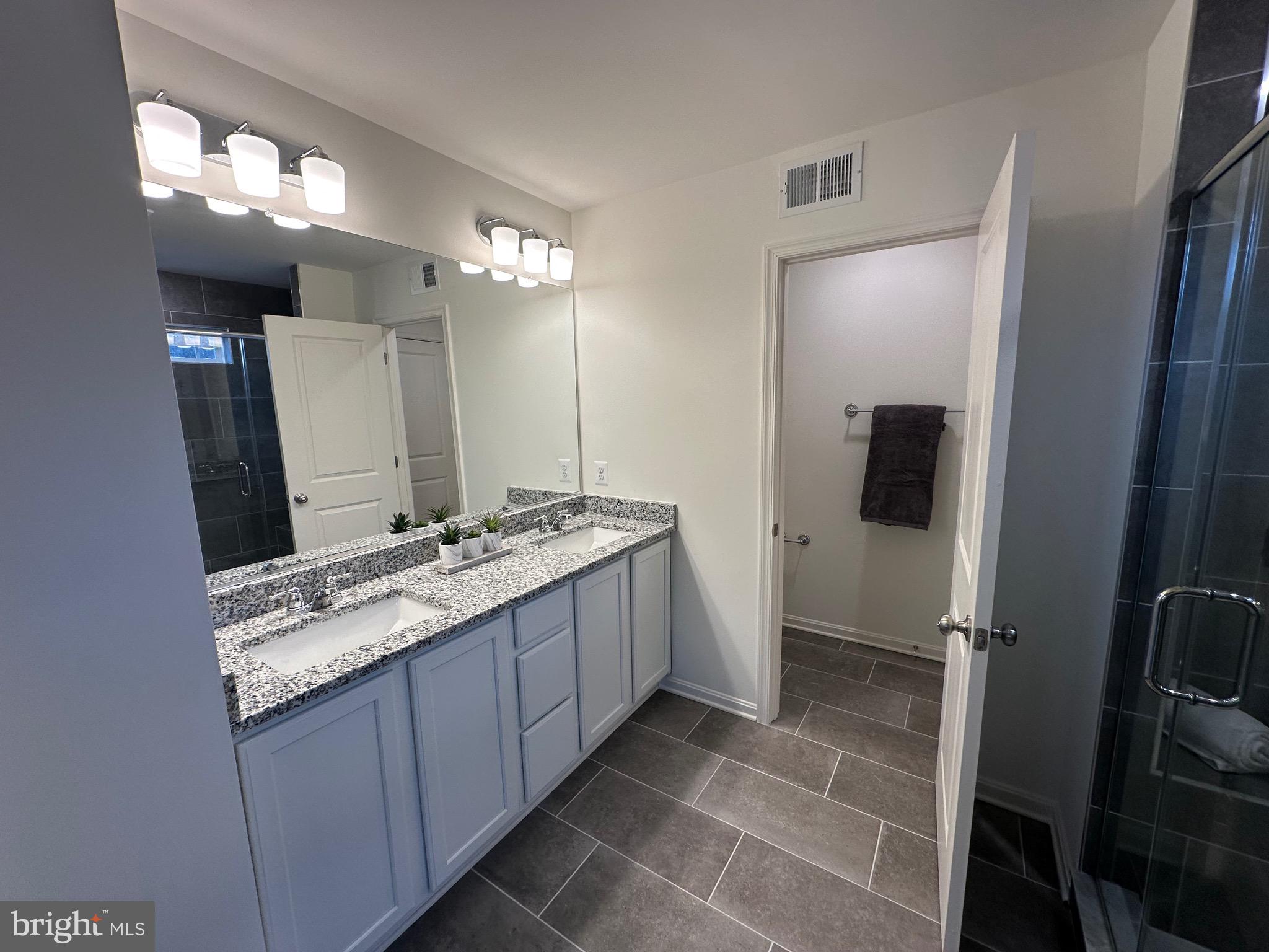 GREYSTONE PRESERVE - Residential