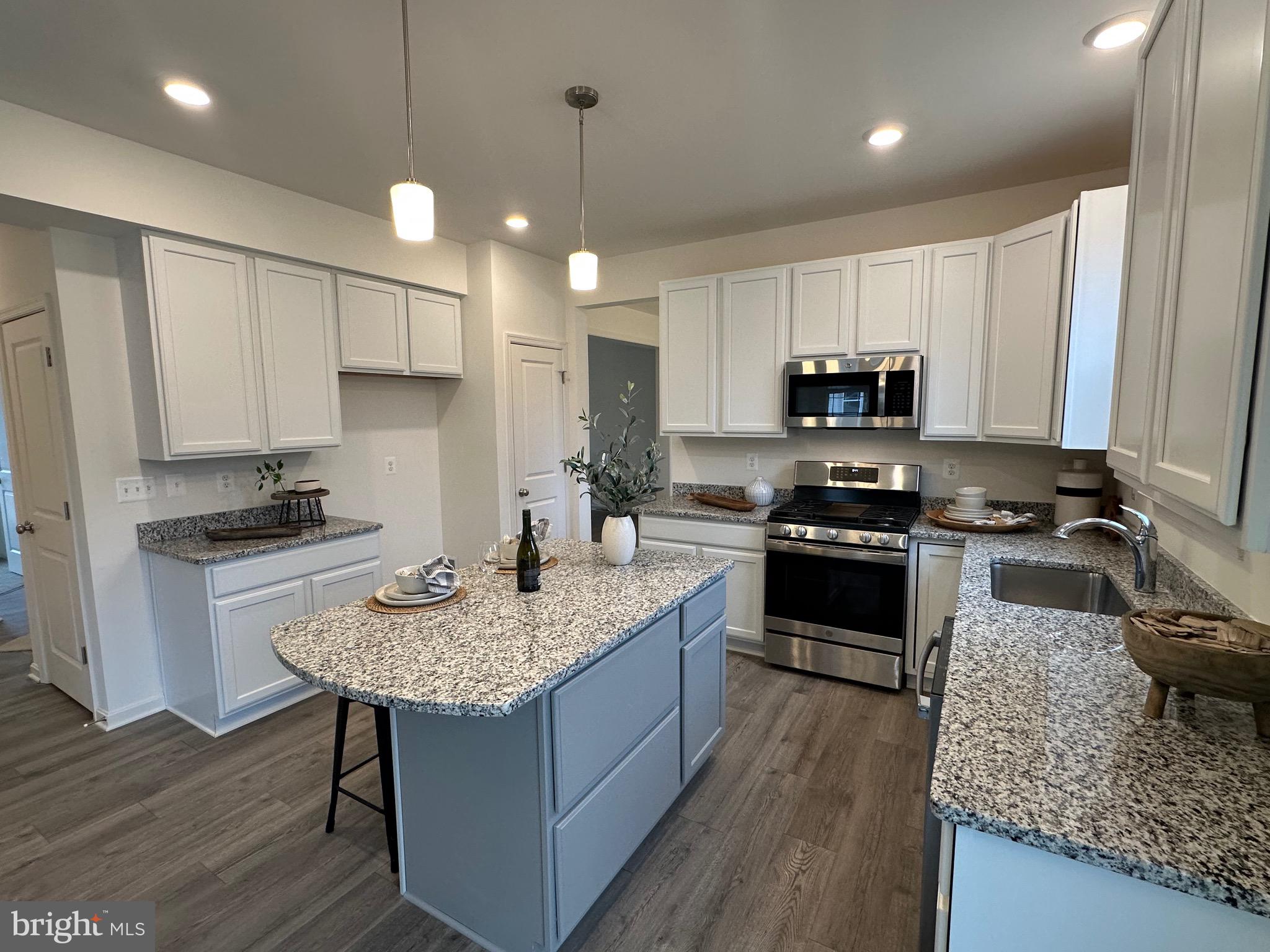 GREYSTONE PRESERVE - Residential