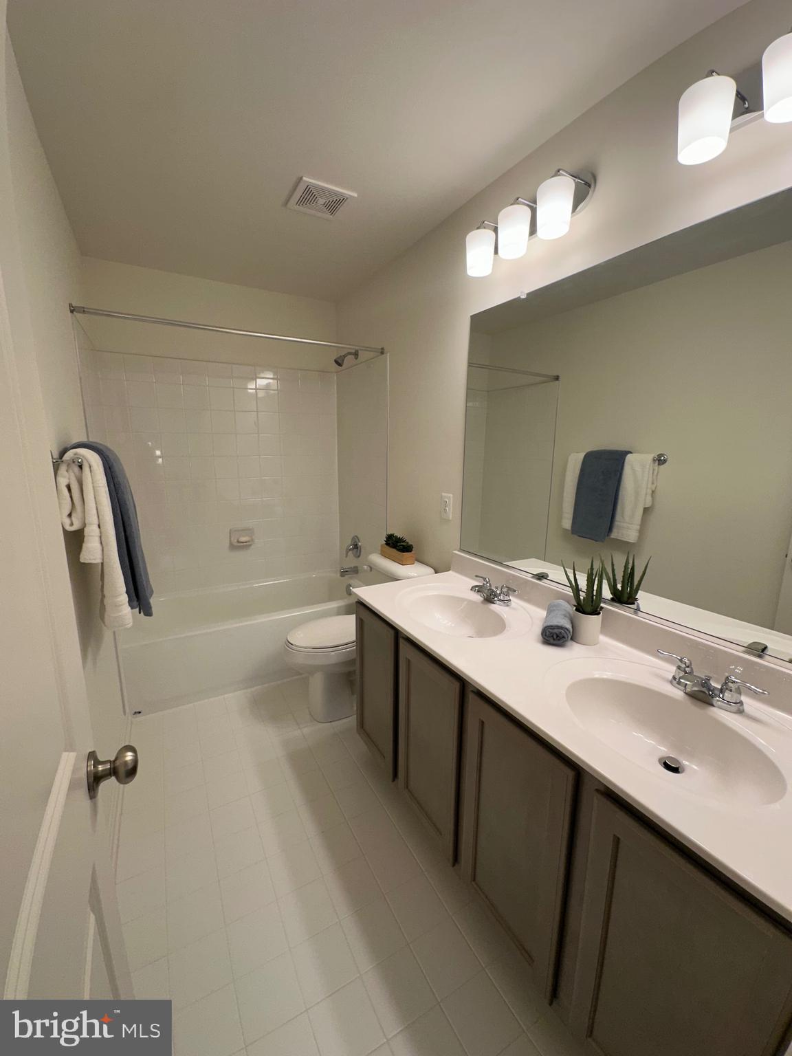 GREYSTONE PRESERVE - Residential