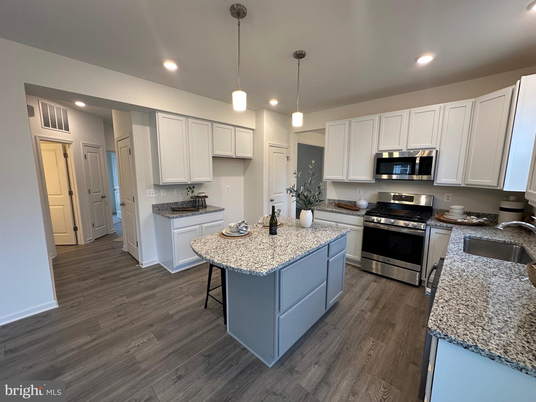 GREYSTONE PRESERVE - Residential