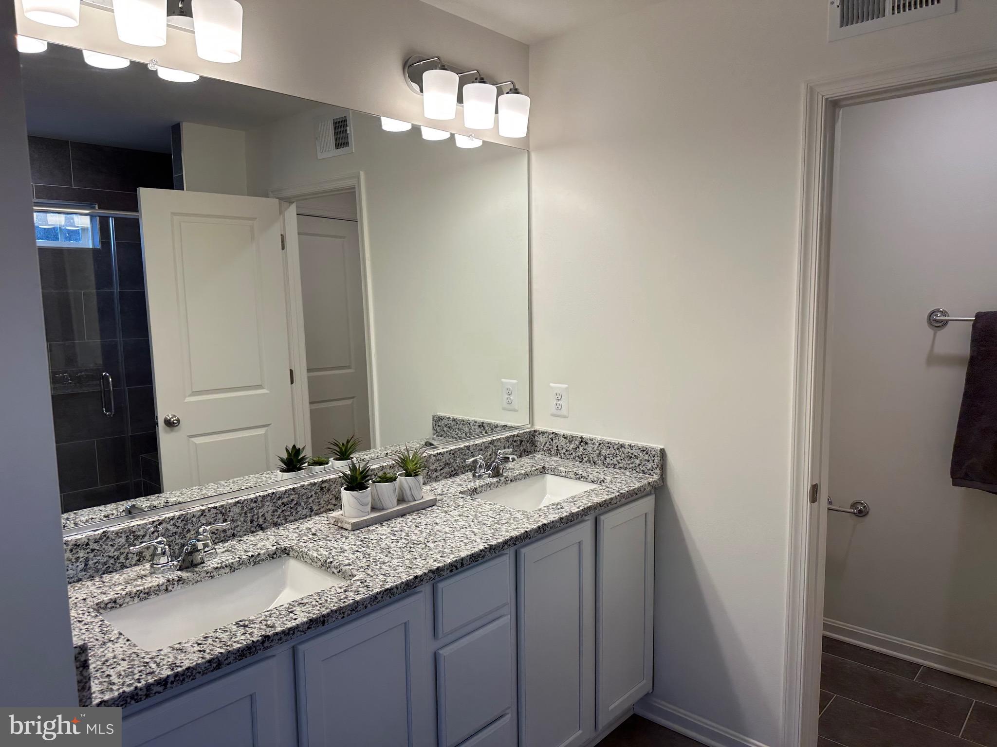 GREYSTONE PRESERVE - Residential