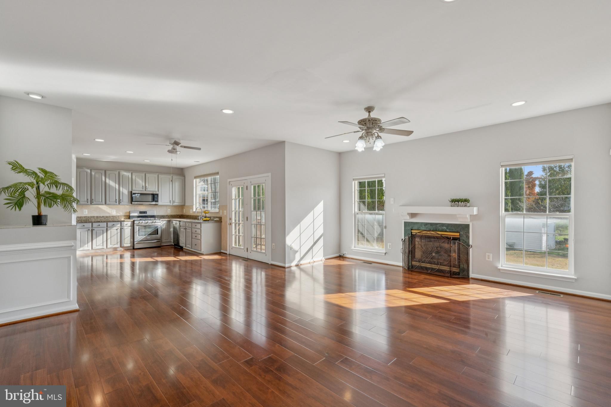 BLOOMS CROSSING - Residential