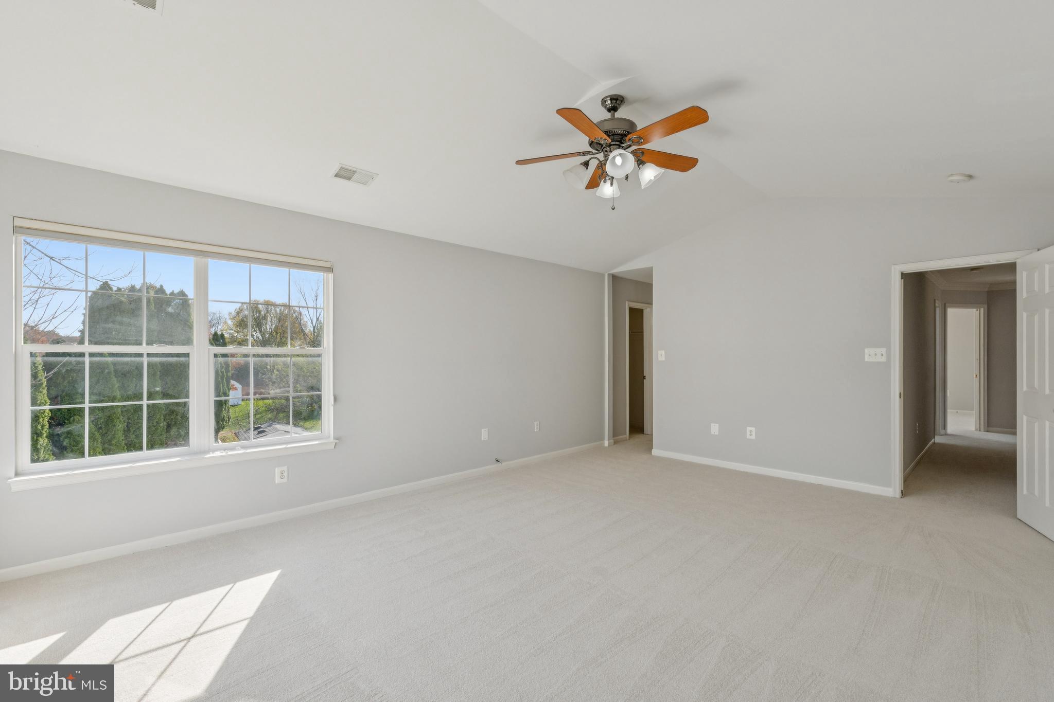 BLOOMS CROSSING - Residential