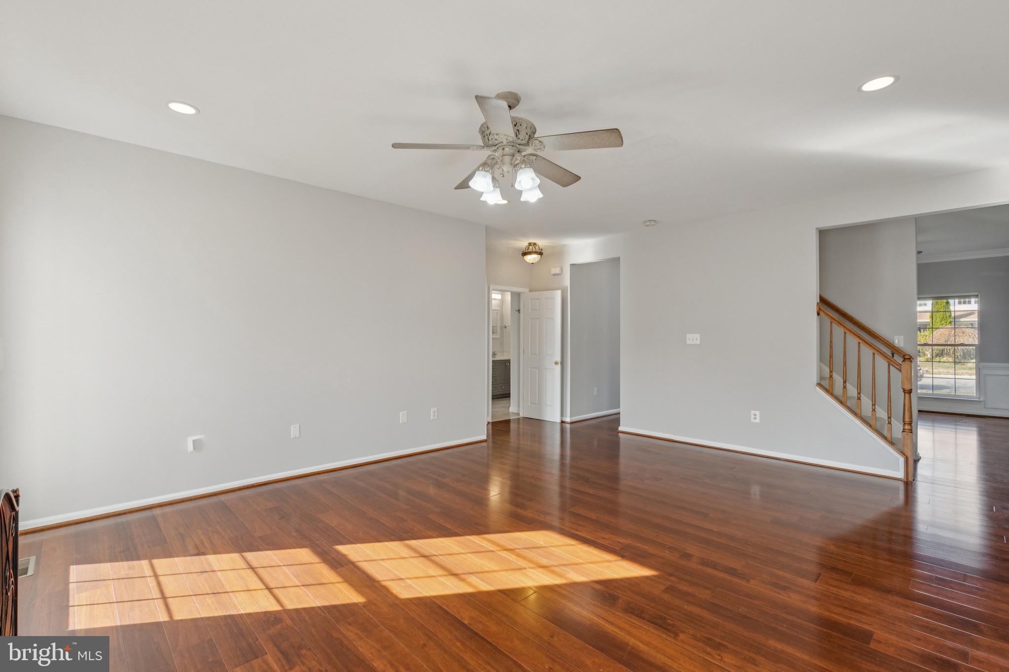 BLOOMS CROSSING - Residential