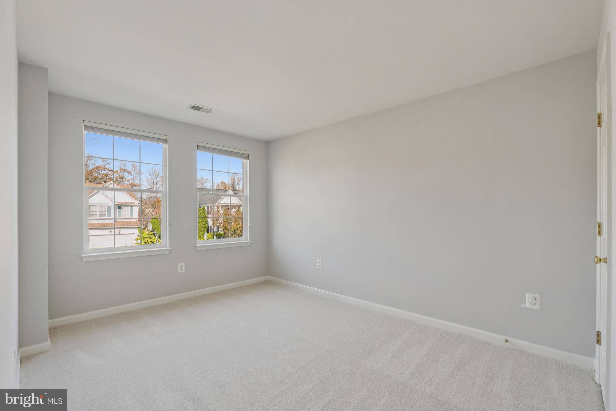 BLOOMS CROSSING - Residential