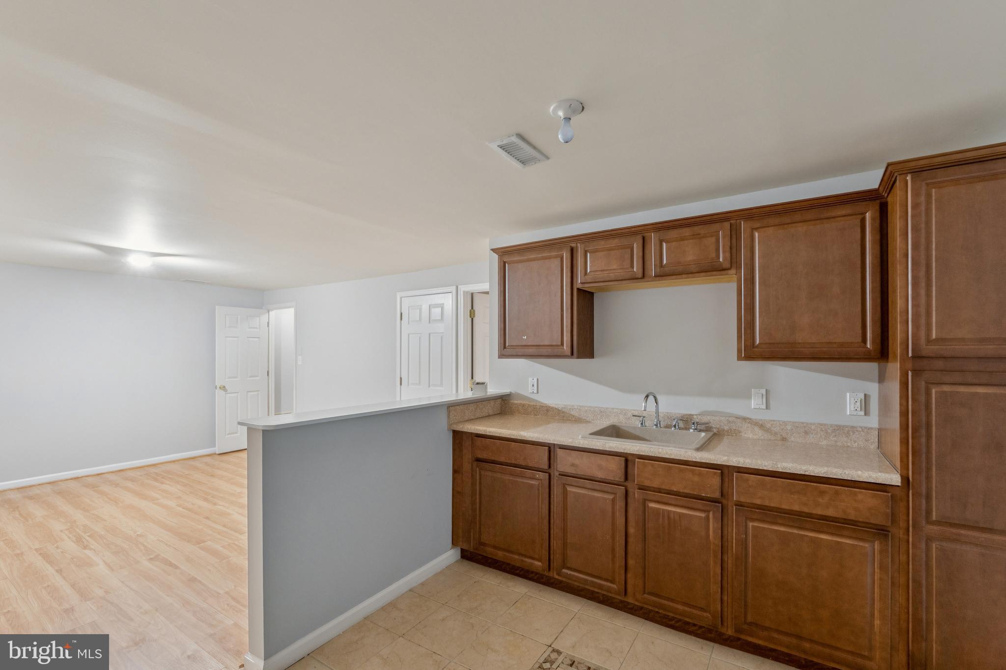 BLOOMS CROSSING - Residential