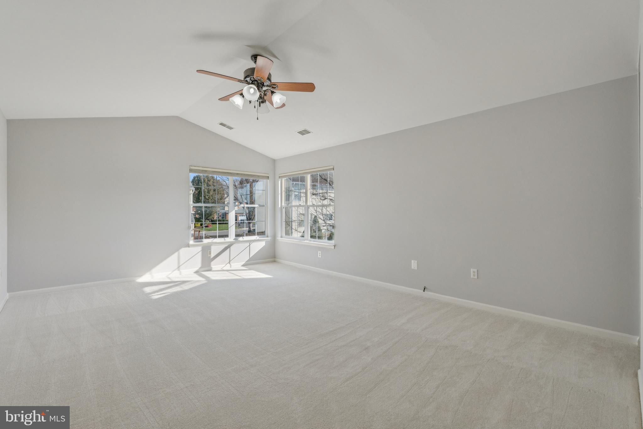 BLOOMS CROSSING - Residential