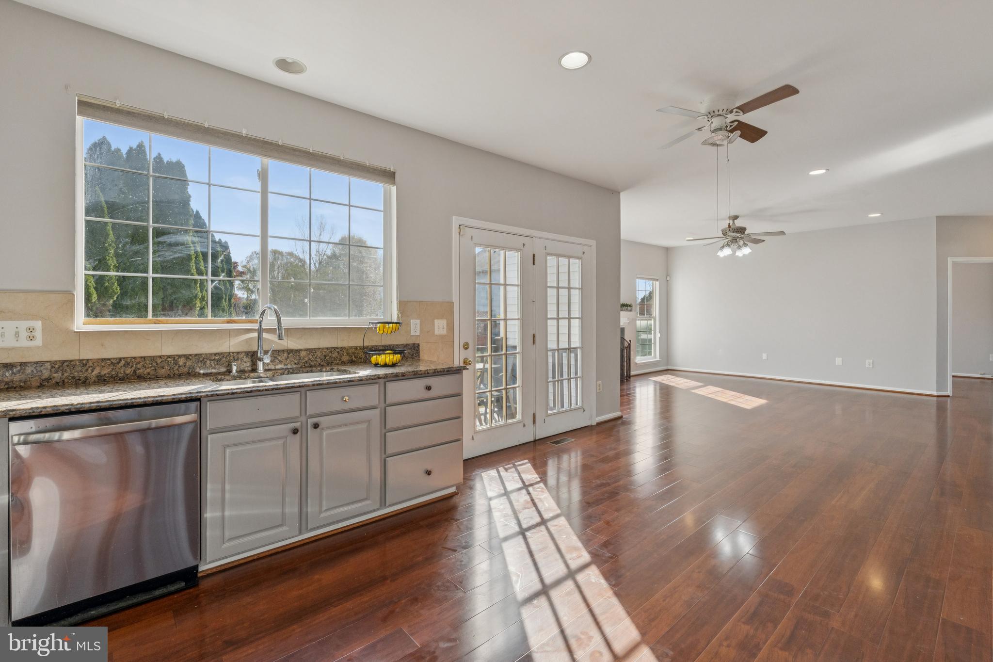 BLOOMS CROSSING - Residential