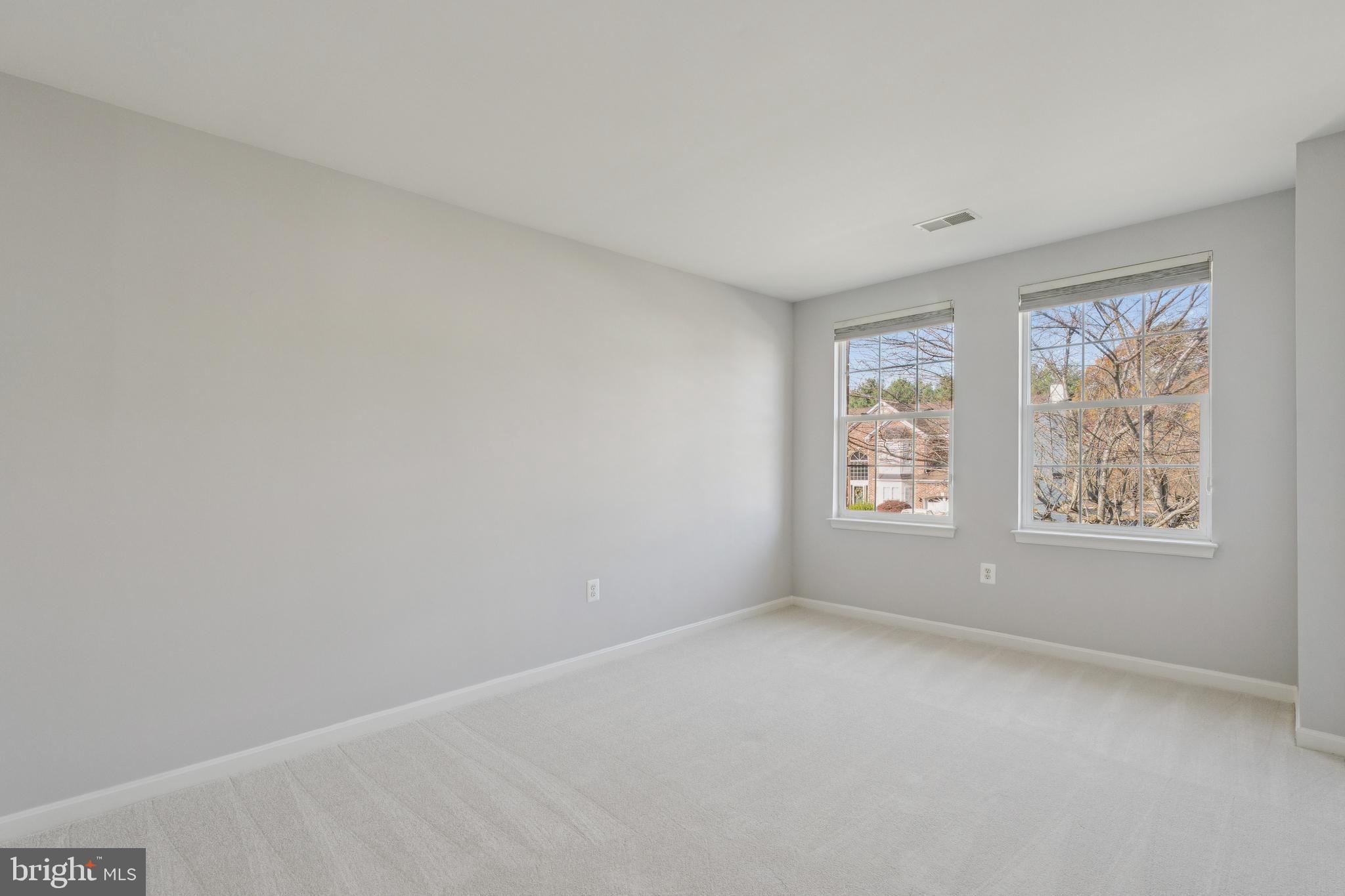 BLOOMS CROSSING - Residential