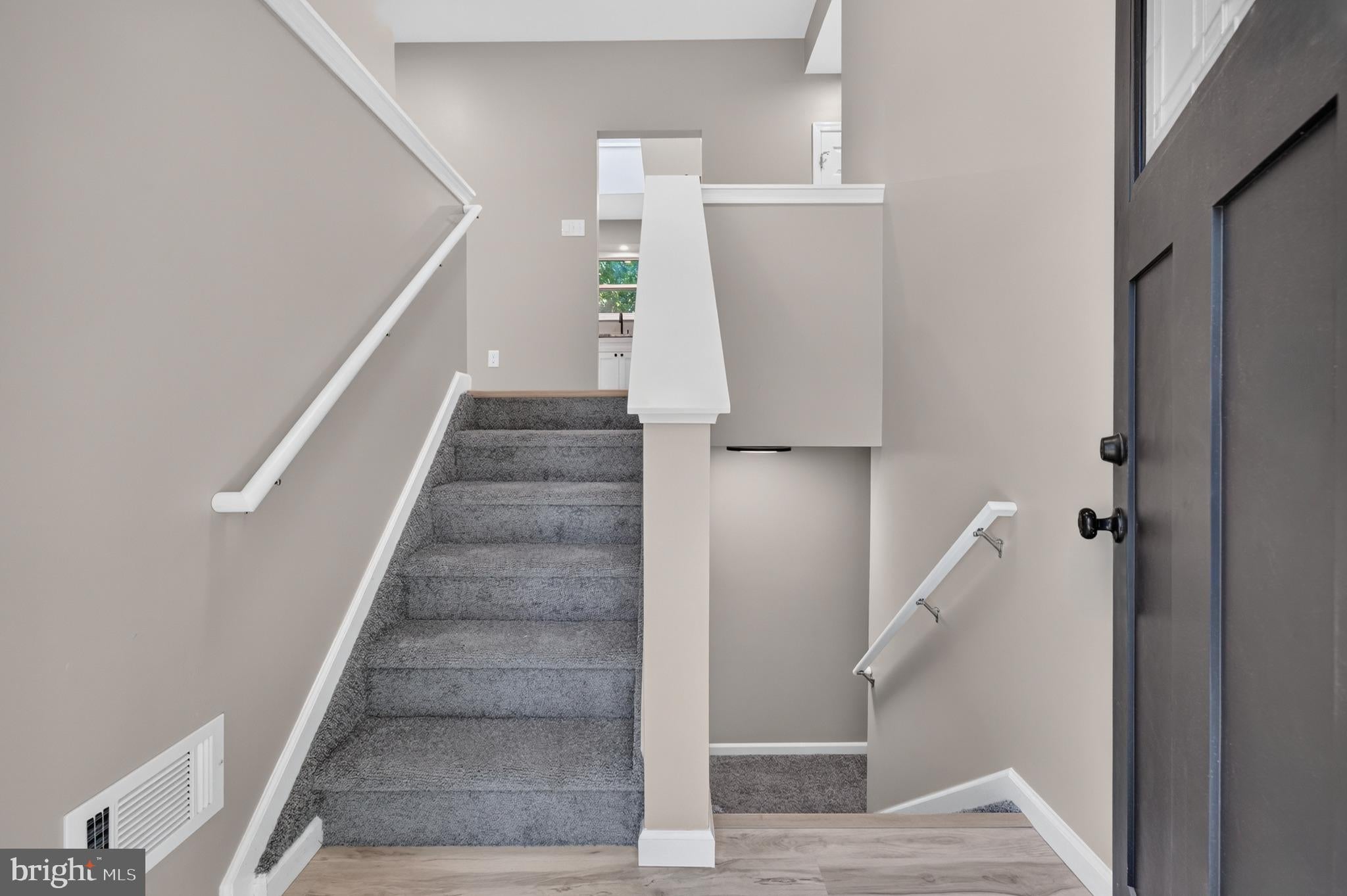 415 CALIFORNIA TRAIL