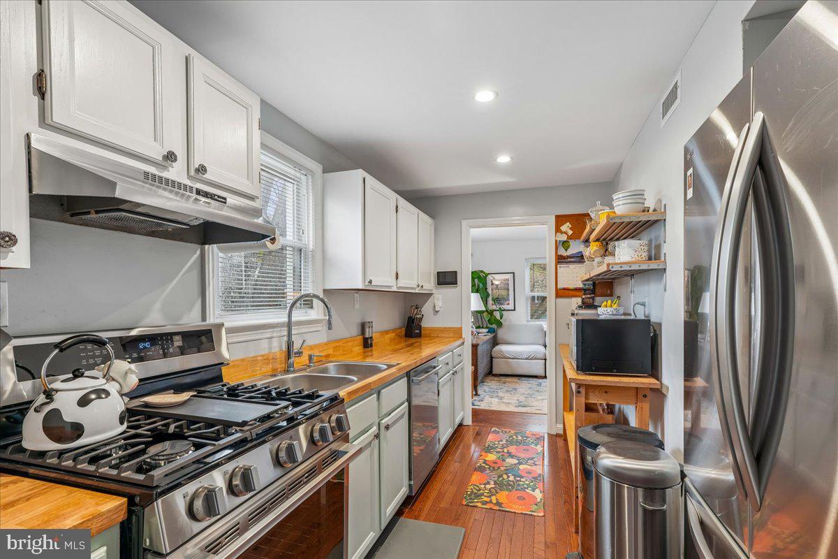 RIVERDALE PARK - Residential