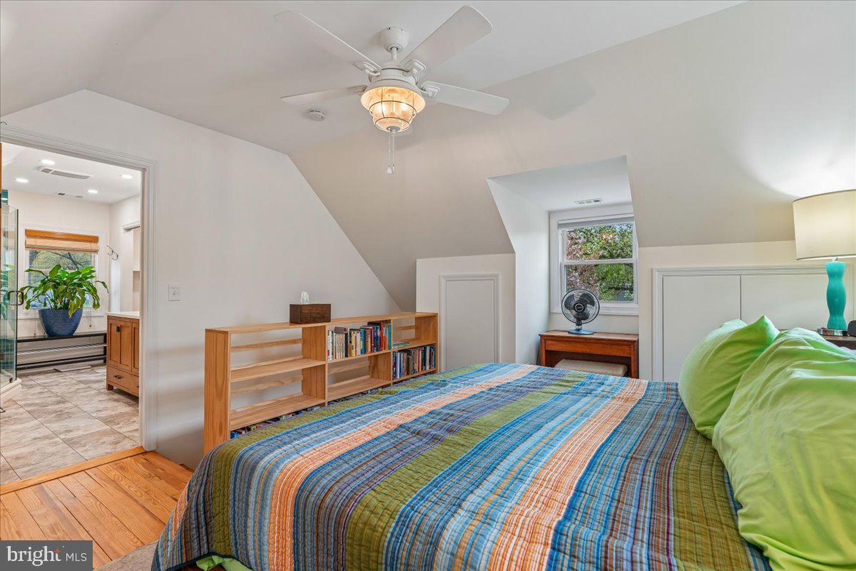 RIVERDALE PARK - Residential