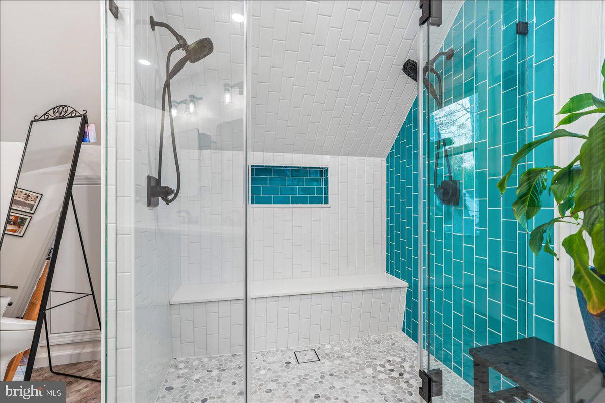 RIVERDALE PARK - Residential