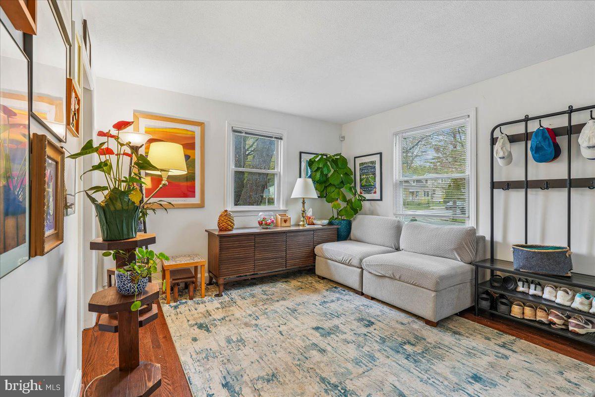 RIVERDALE PARK - Residential