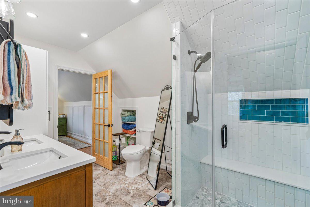 RIVERDALE PARK - Residential