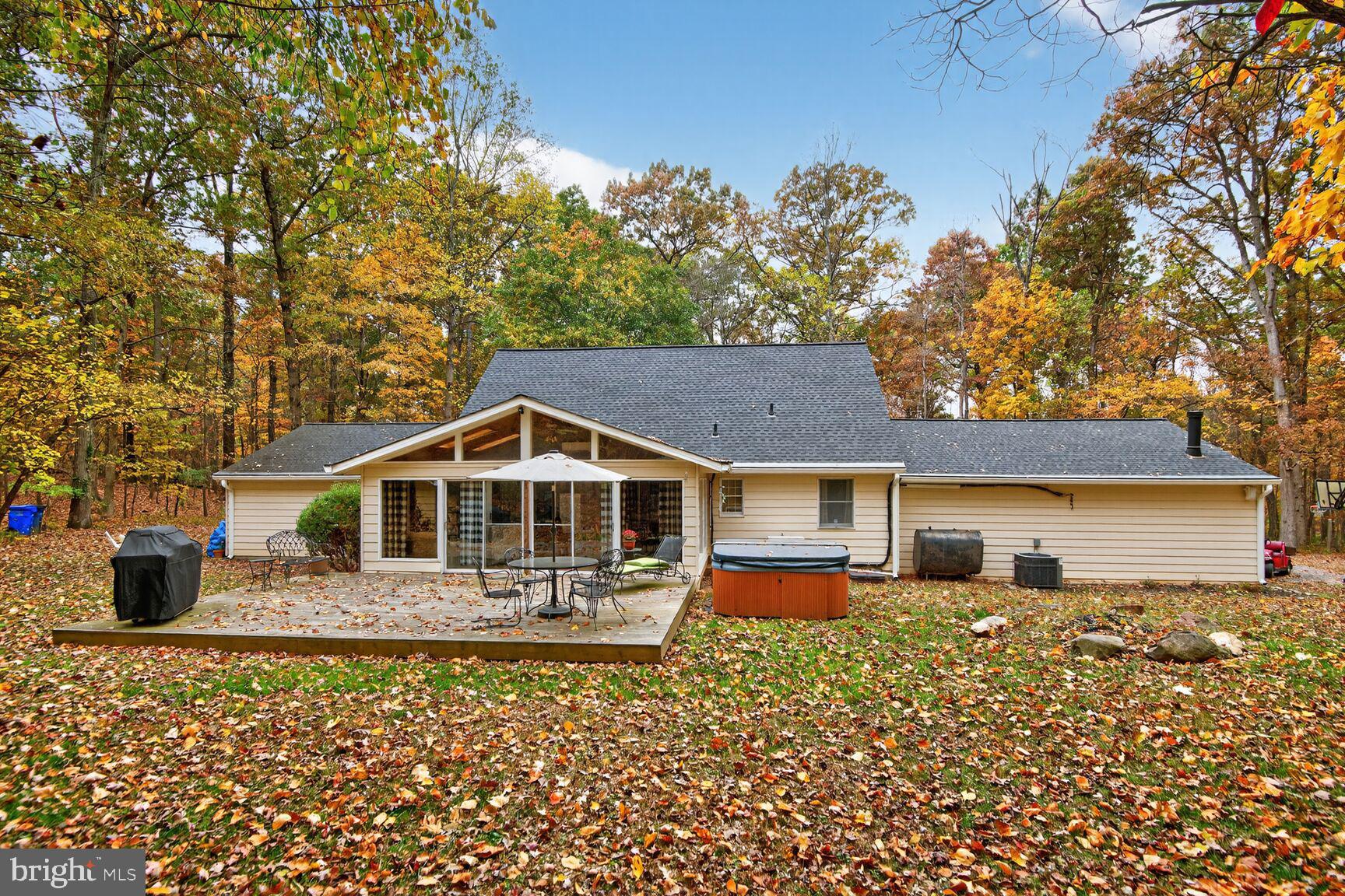 PT ROCKVILLE OUT RES. 3 - Residential