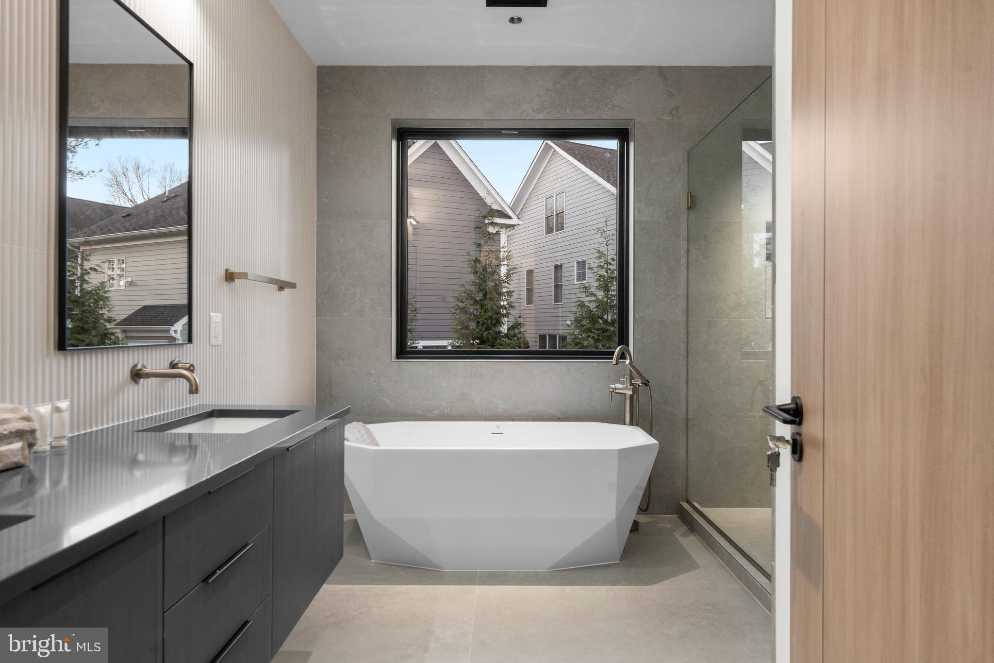 GREENACRES - Residential Lease