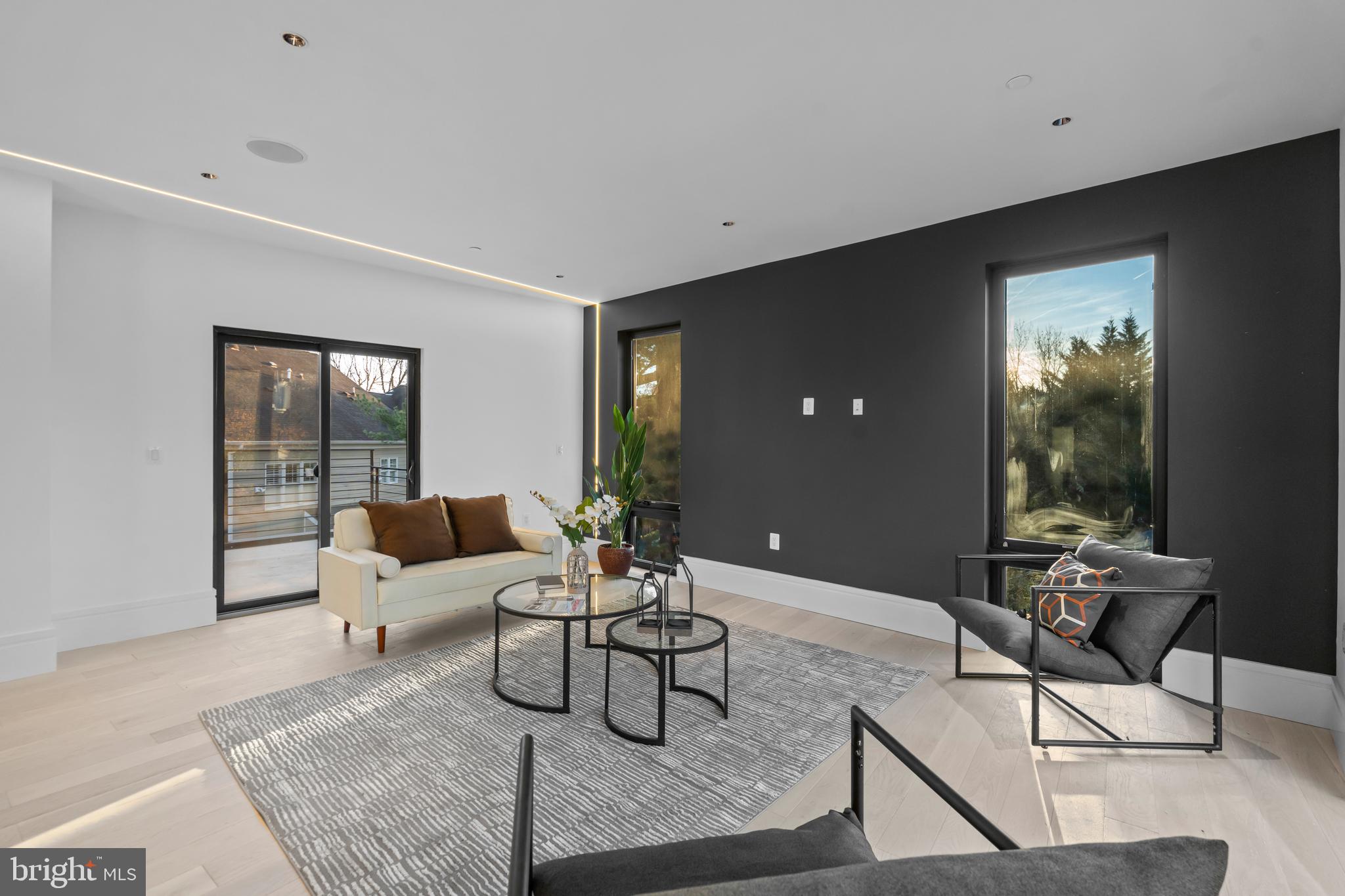 GREENACRES - Residential Lease