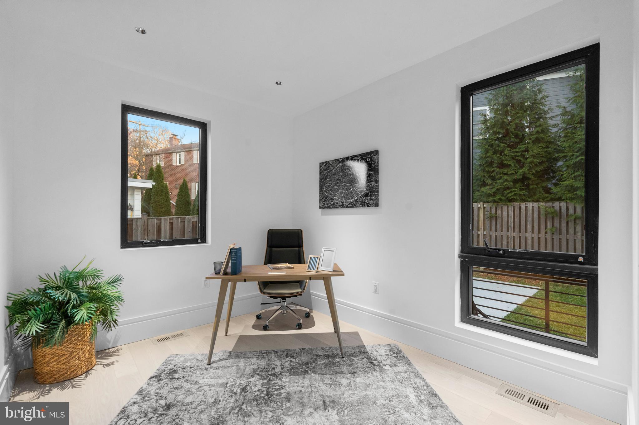 GREENACRES - Residential Lease