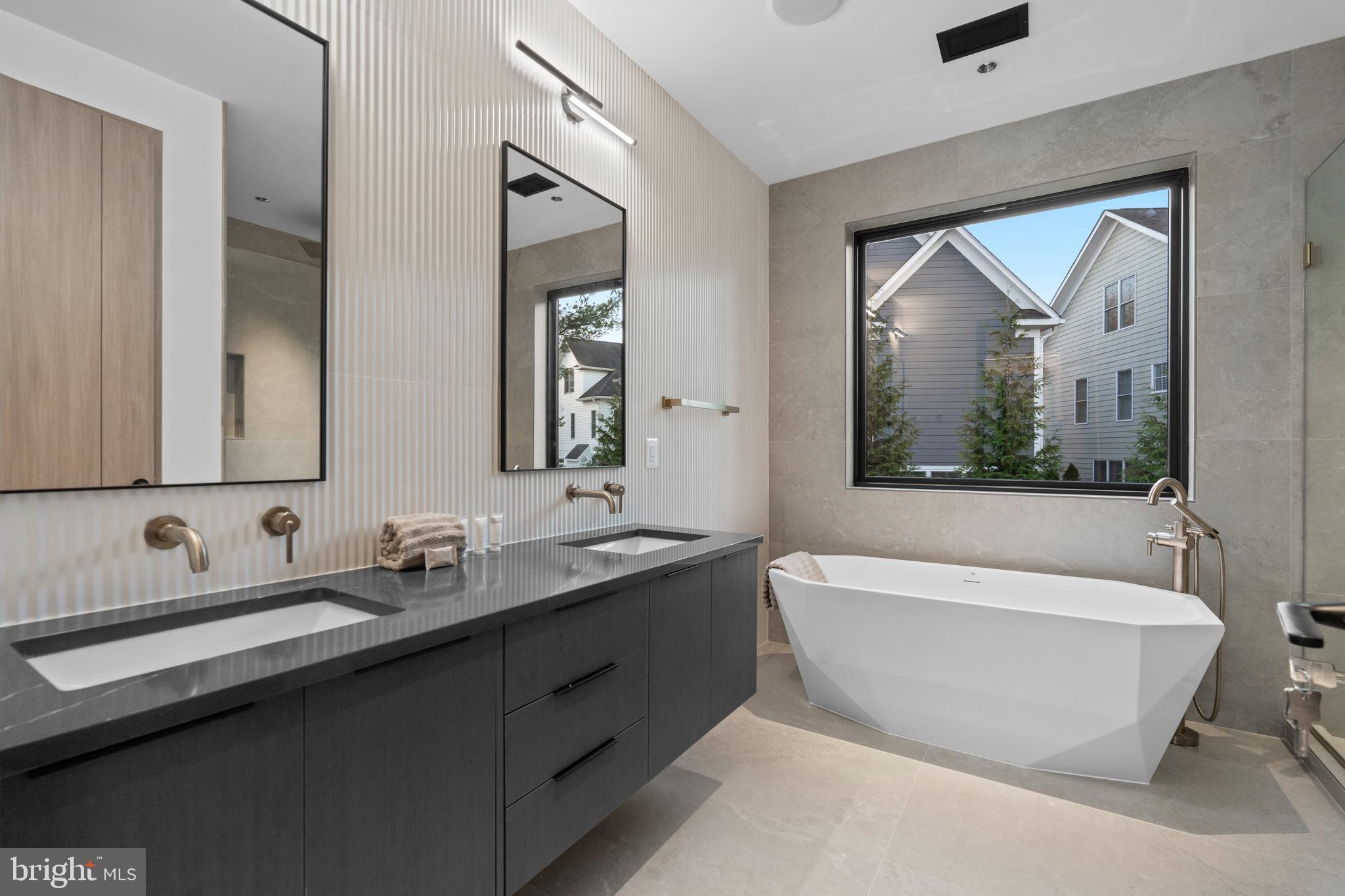 GREENACRES - Residential Lease