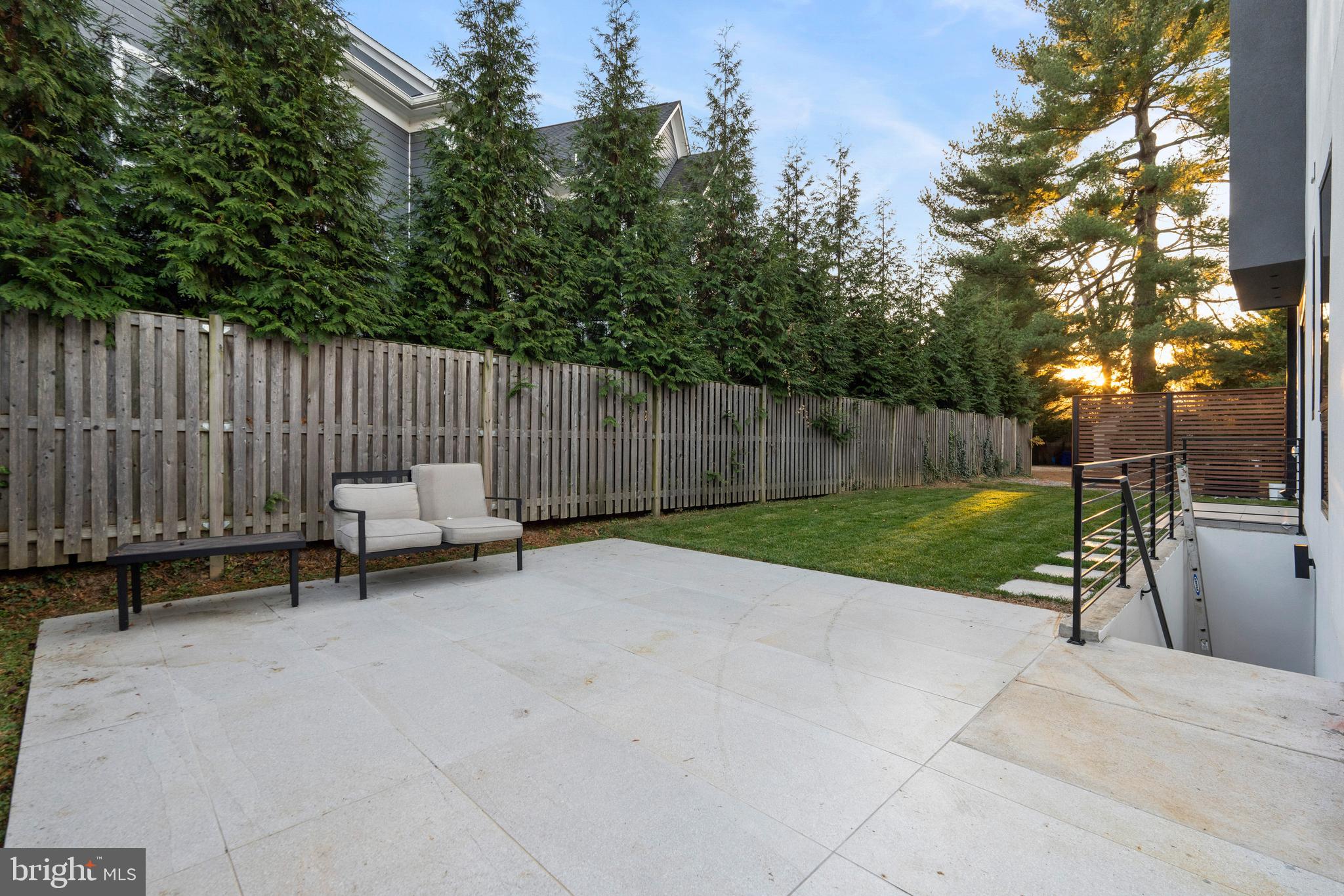 GREENACRES - Residential Lease