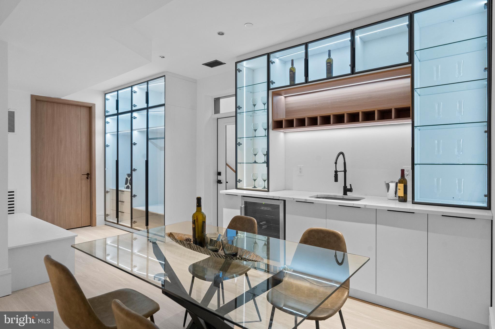 GREENACRES - Residential Lease