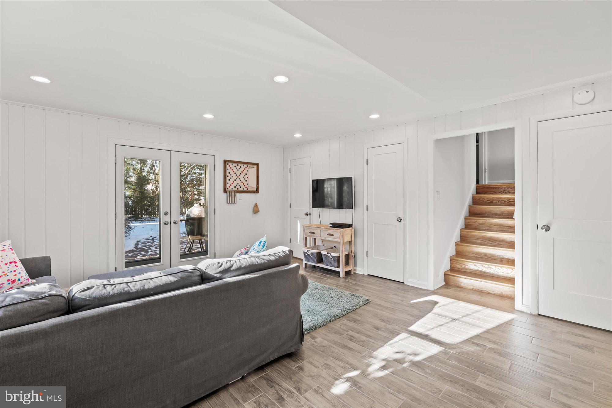 COLLINGWOOD ON THE POTOMAC - Residential