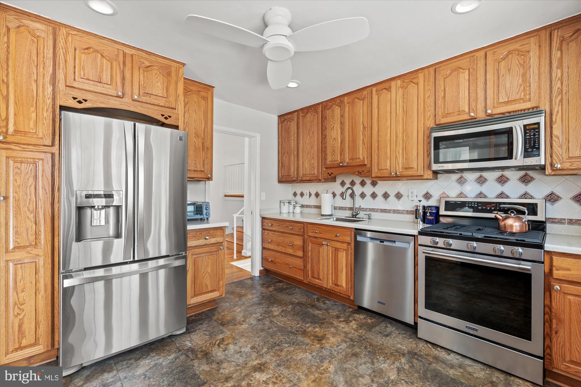 COLLINGWOOD ON THE POTOMAC - Residential