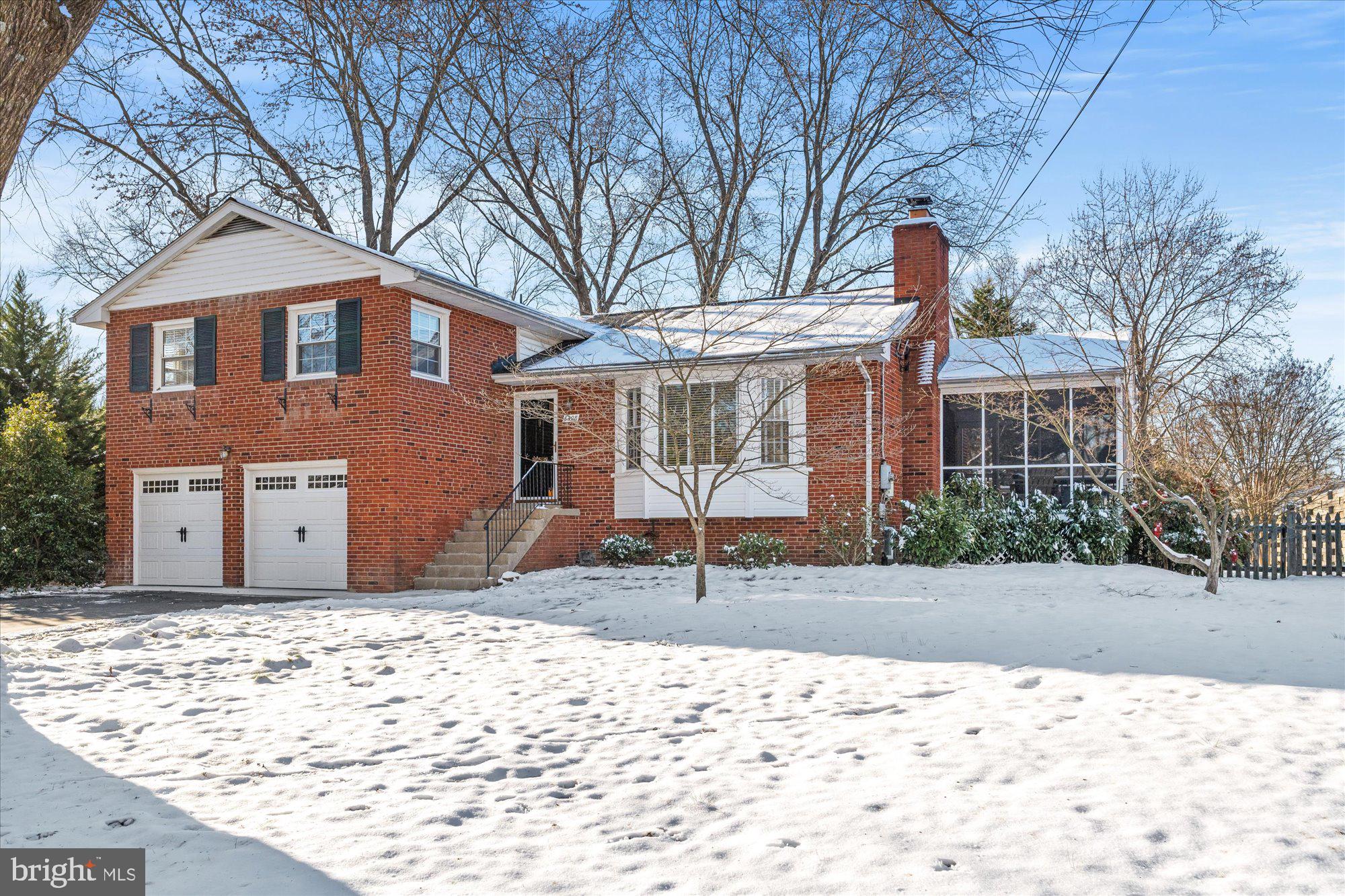 COLLINGWOOD ON THE POTOMAC - Residential