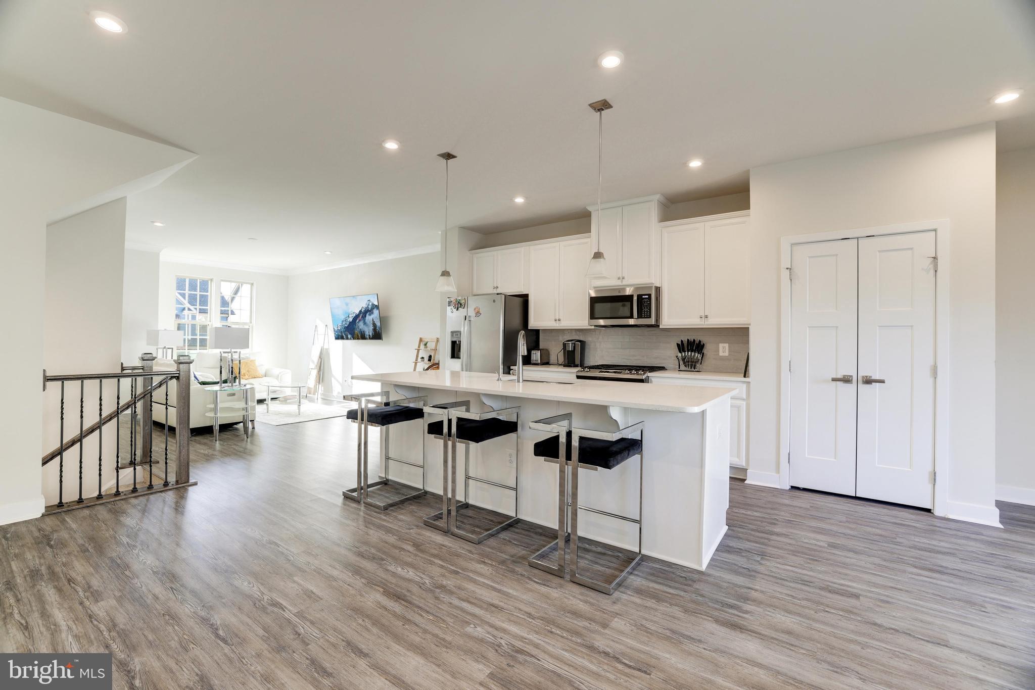 POTOMAC SHORES - Residential