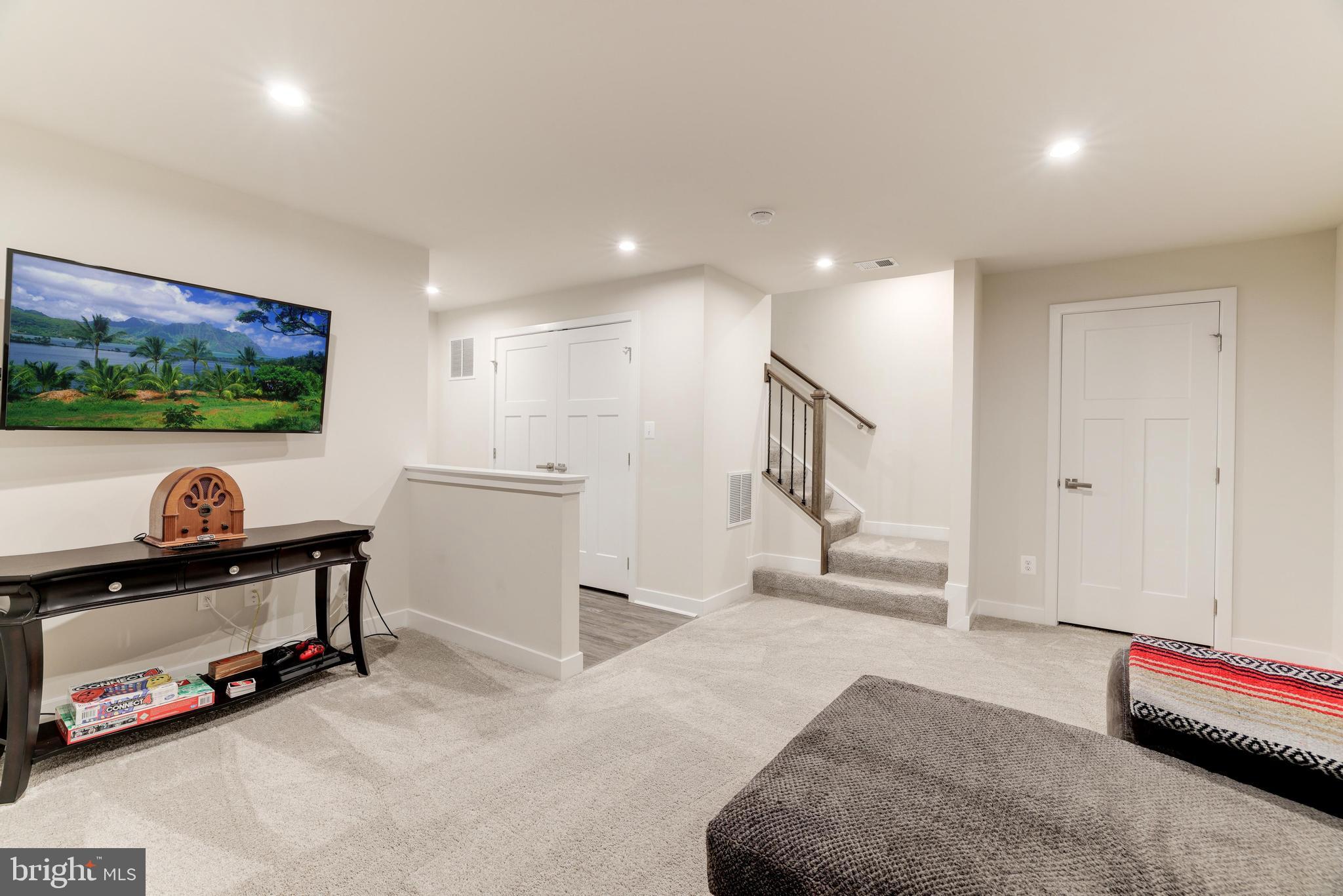 POTOMAC SHORES - Residential