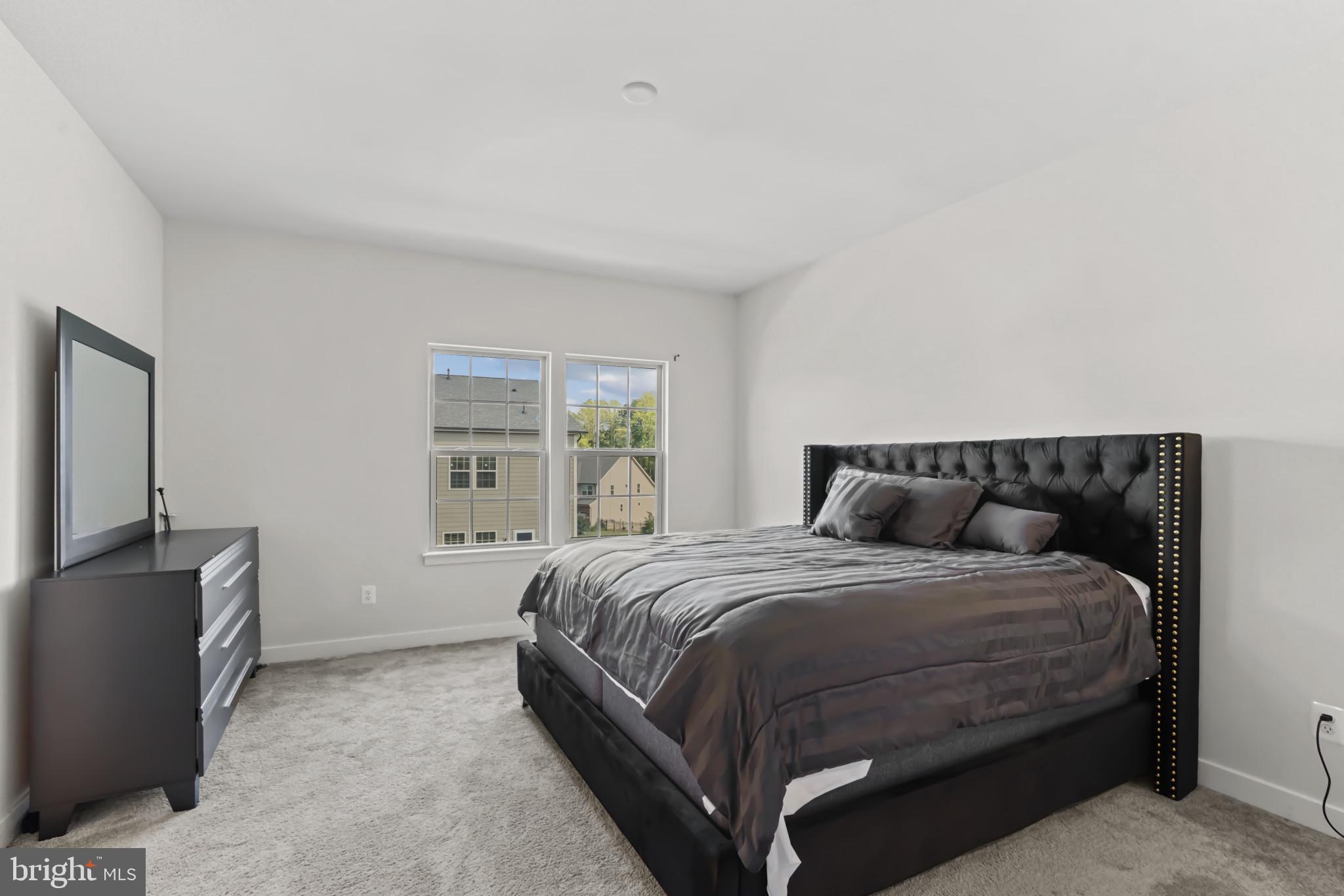 POTOMAC SHORES - Residential