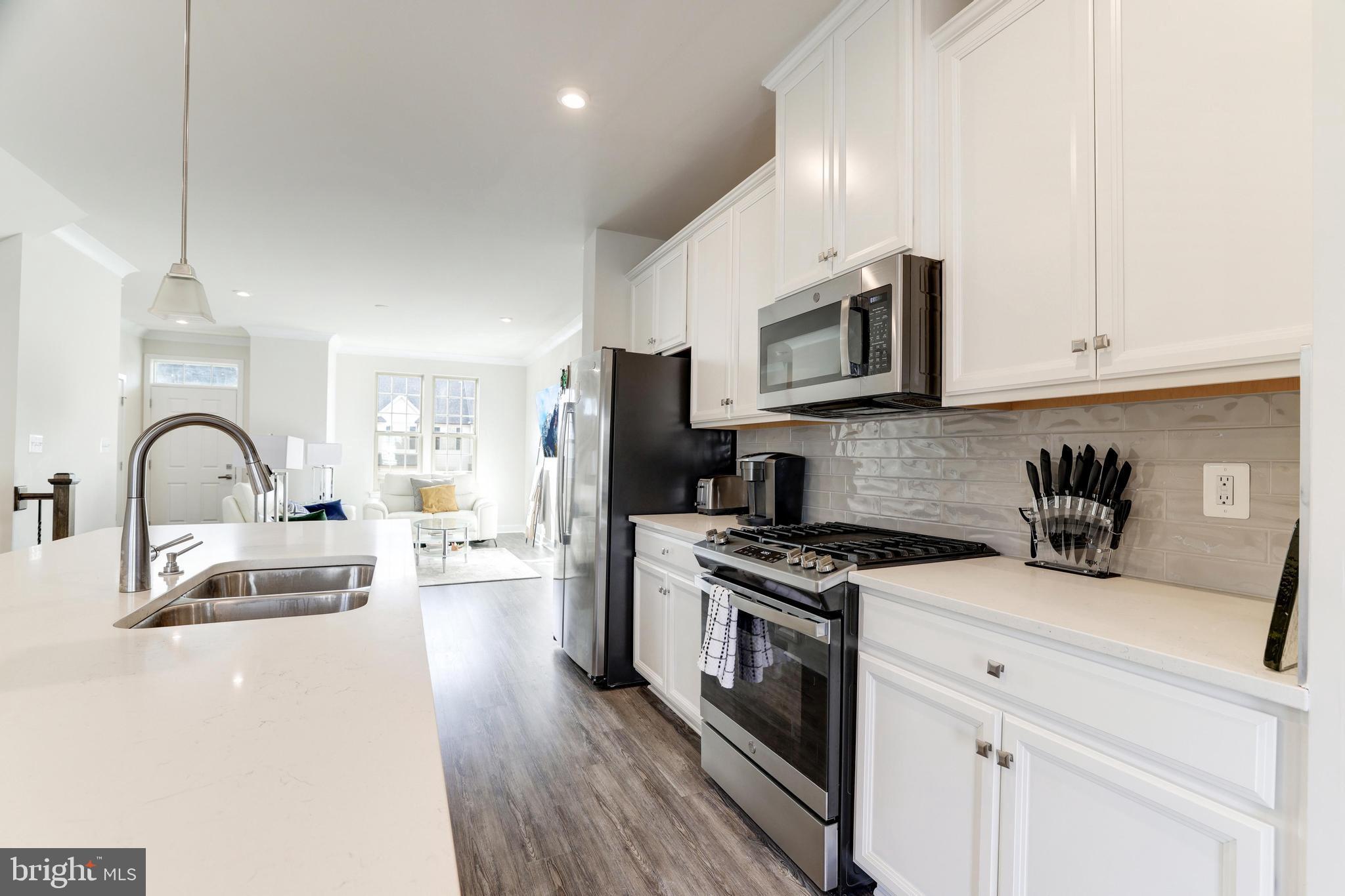 POTOMAC SHORES - Residential