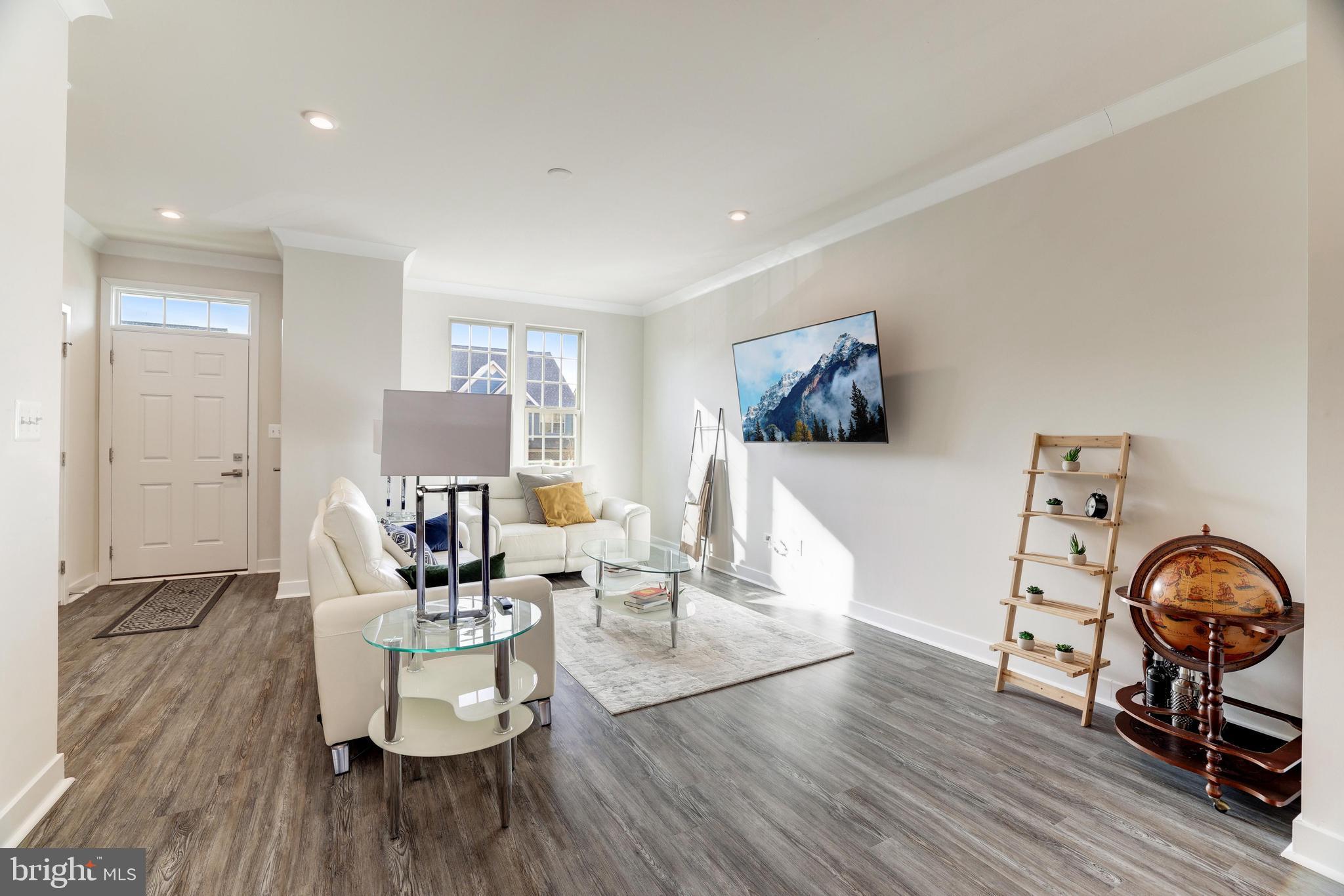 POTOMAC SHORES - Residential