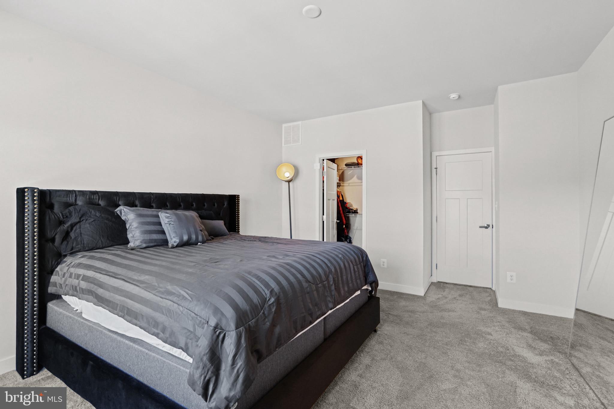 POTOMAC SHORES - Residential