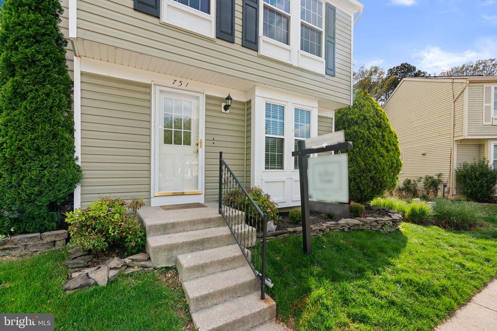 Photo of 751 Willowby Run, PASADENA, MD 21122 (MLS # MDAA2142600)