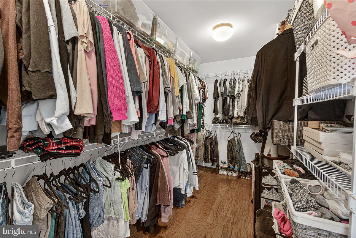 TALLYN RIDGE - Residential