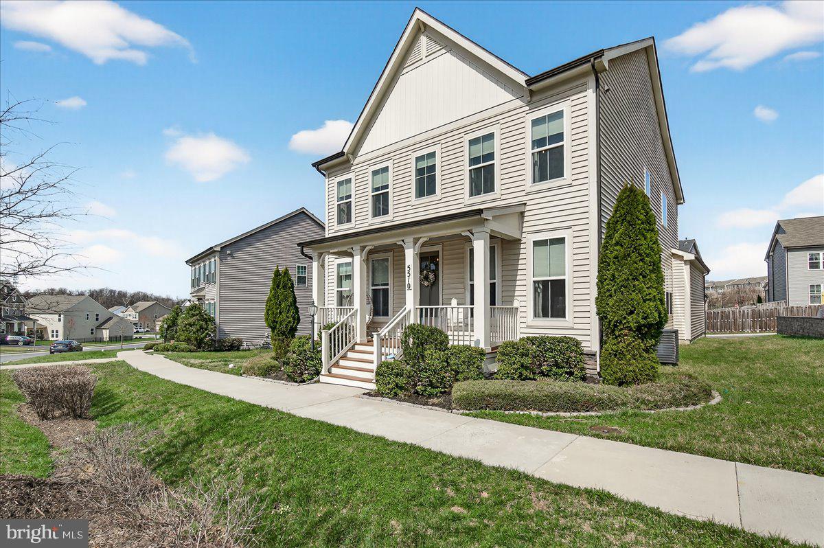 TALLYN RIDGE - Residential