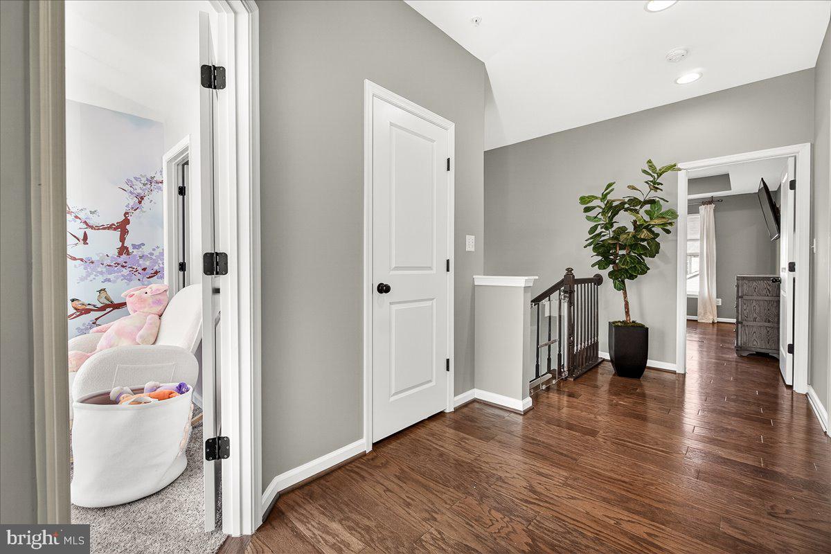 TALLYN RIDGE - Residential