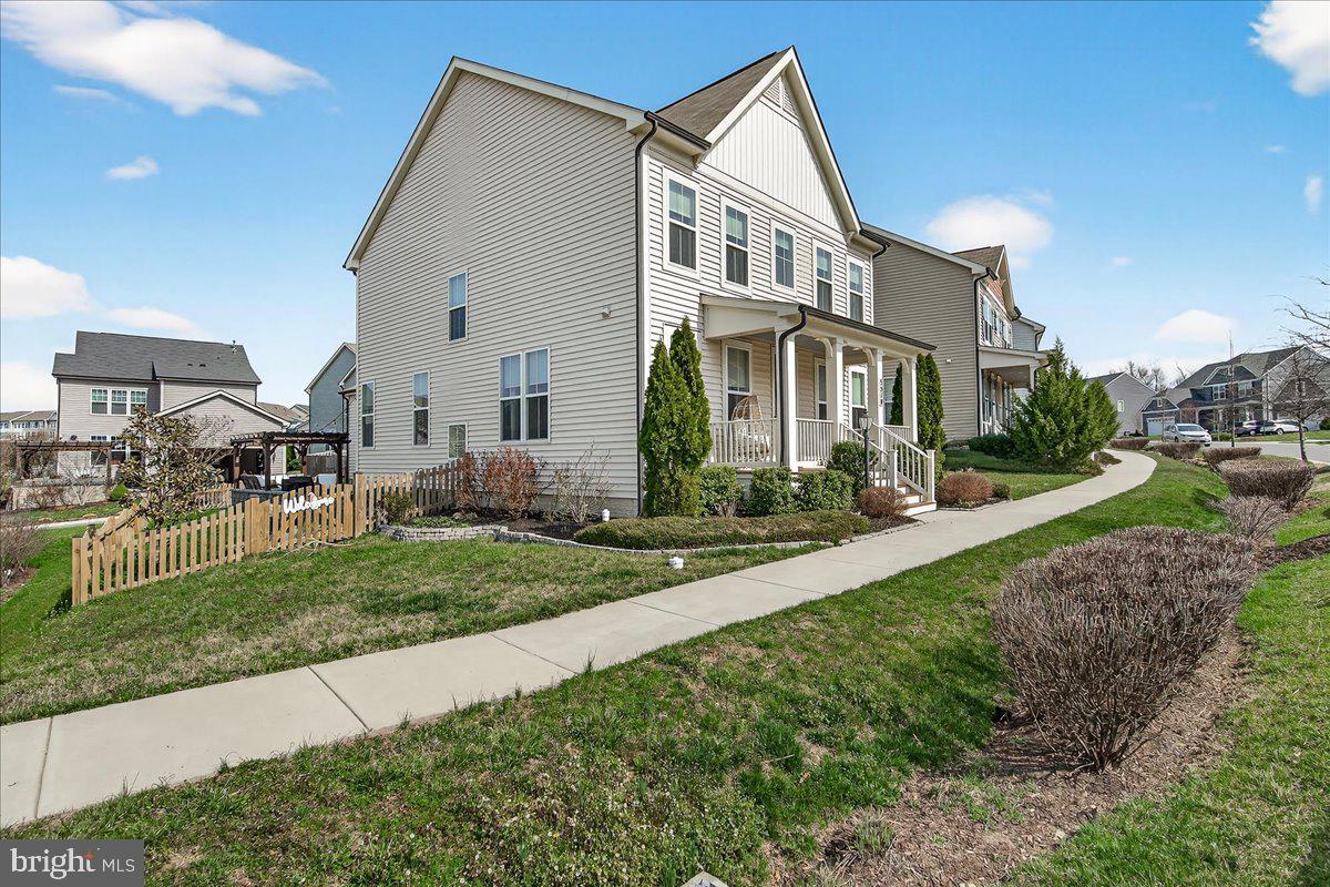 TALLYN RIDGE - Residential