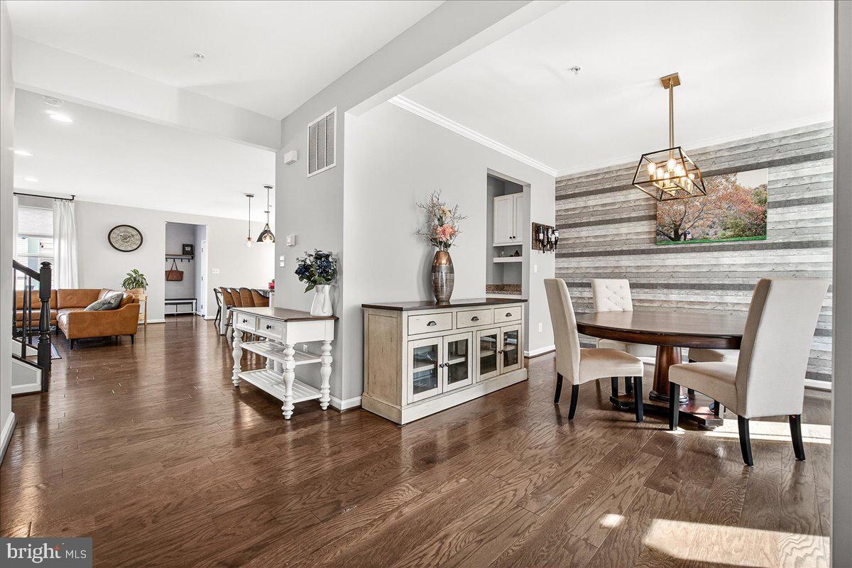 TALLYN RIDGE - Residential