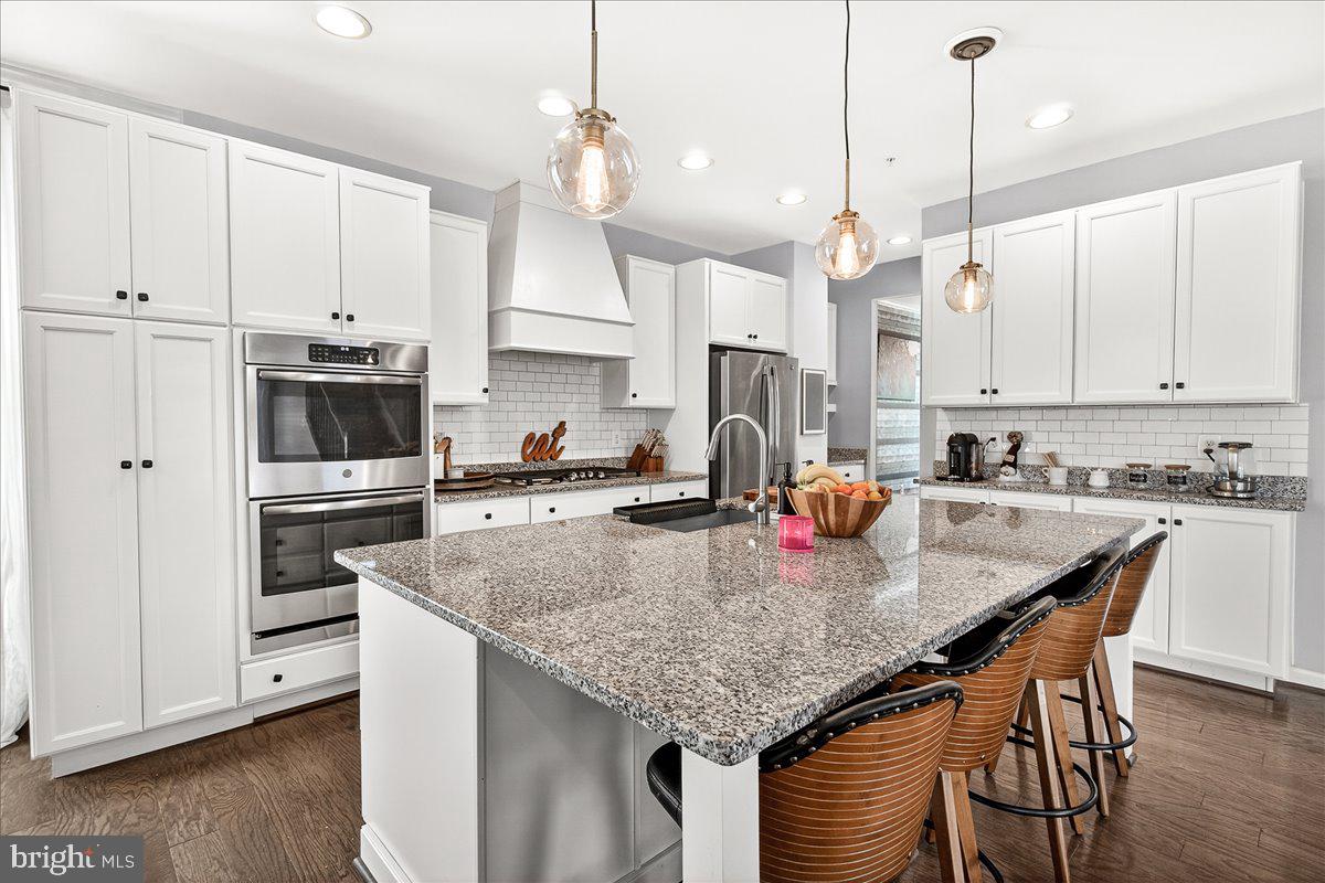 TALLYN RIDGE - Residential