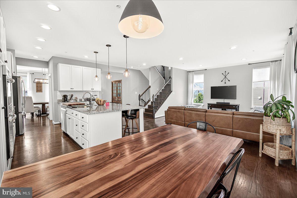 TALLYN RIDGE - Residential