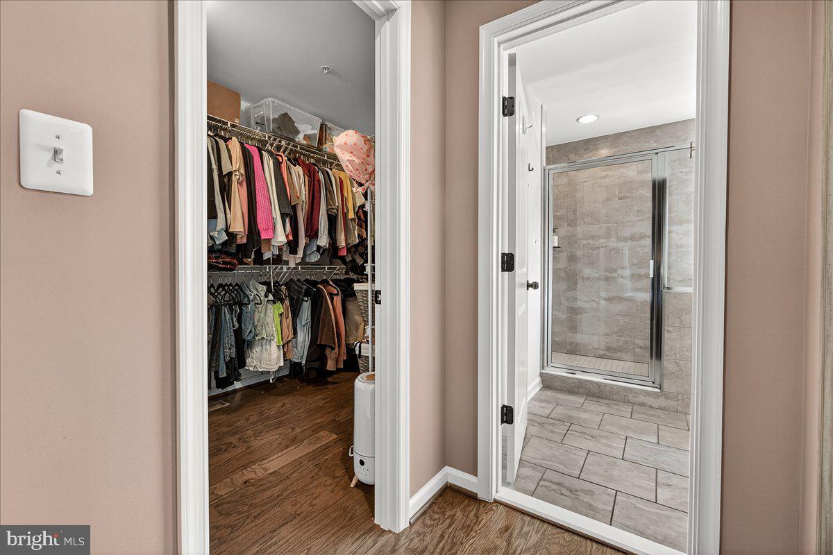 TALLYN RIDGE - Residential