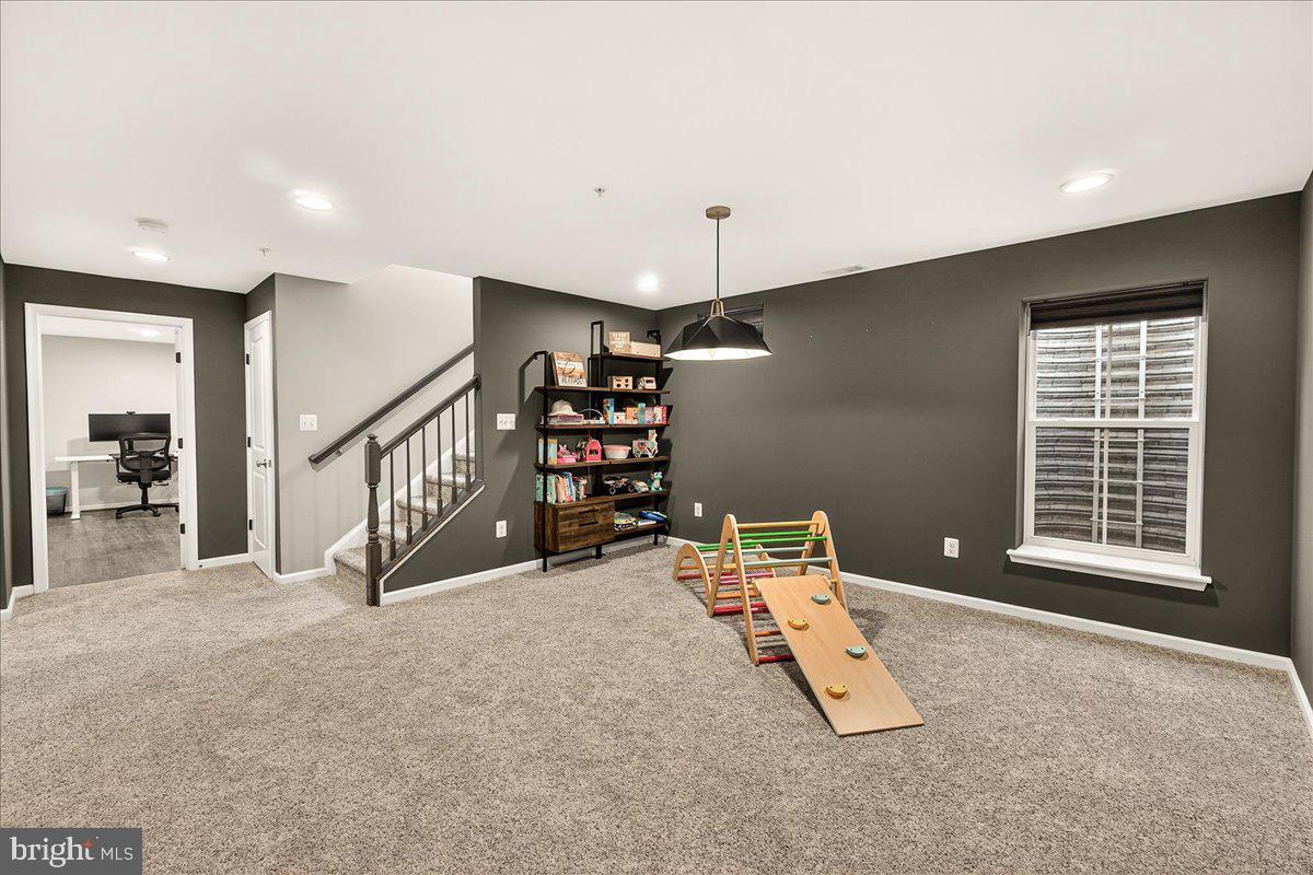 TALLYN RIDGE - Residential