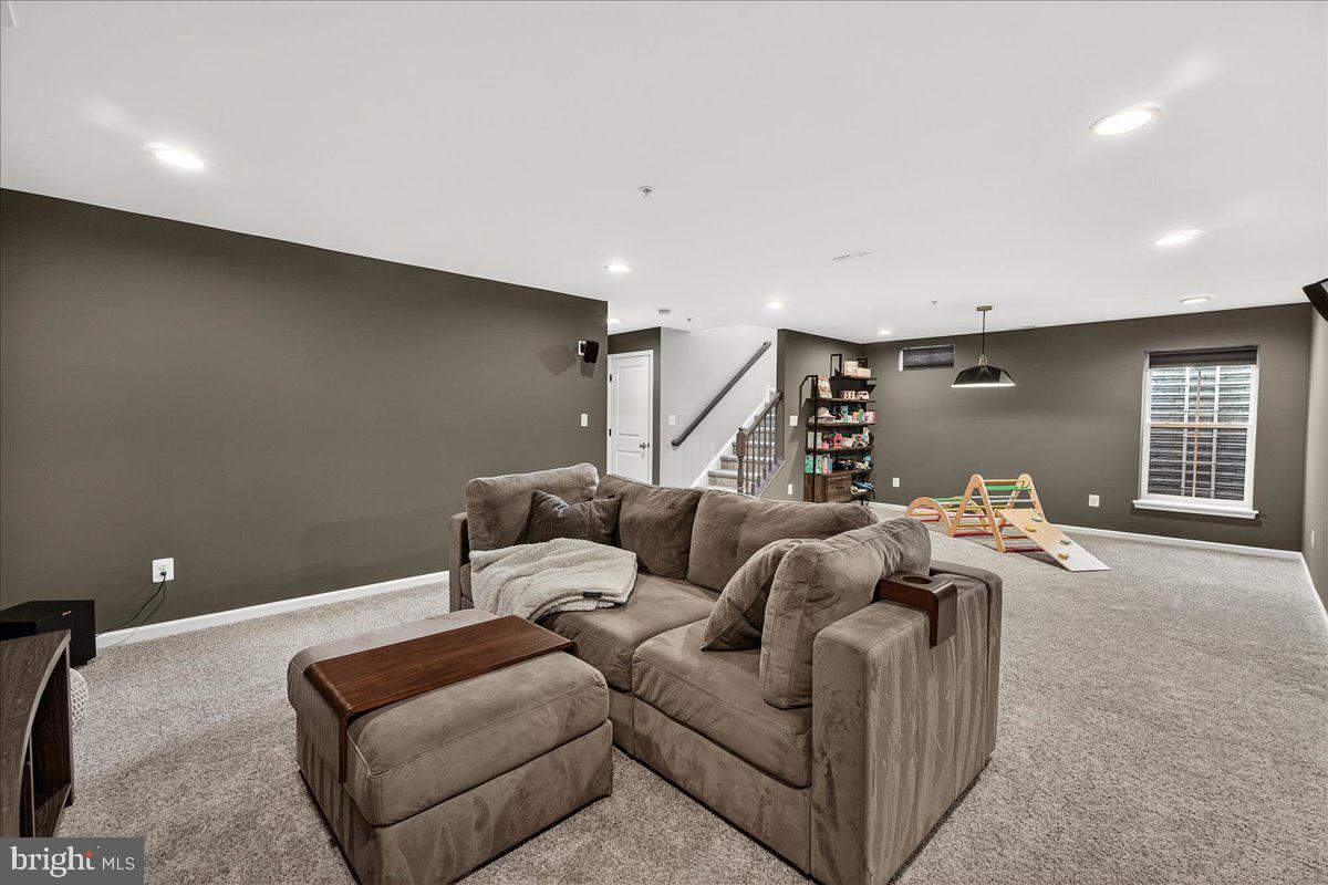 TALLYN RIDGE - Residential