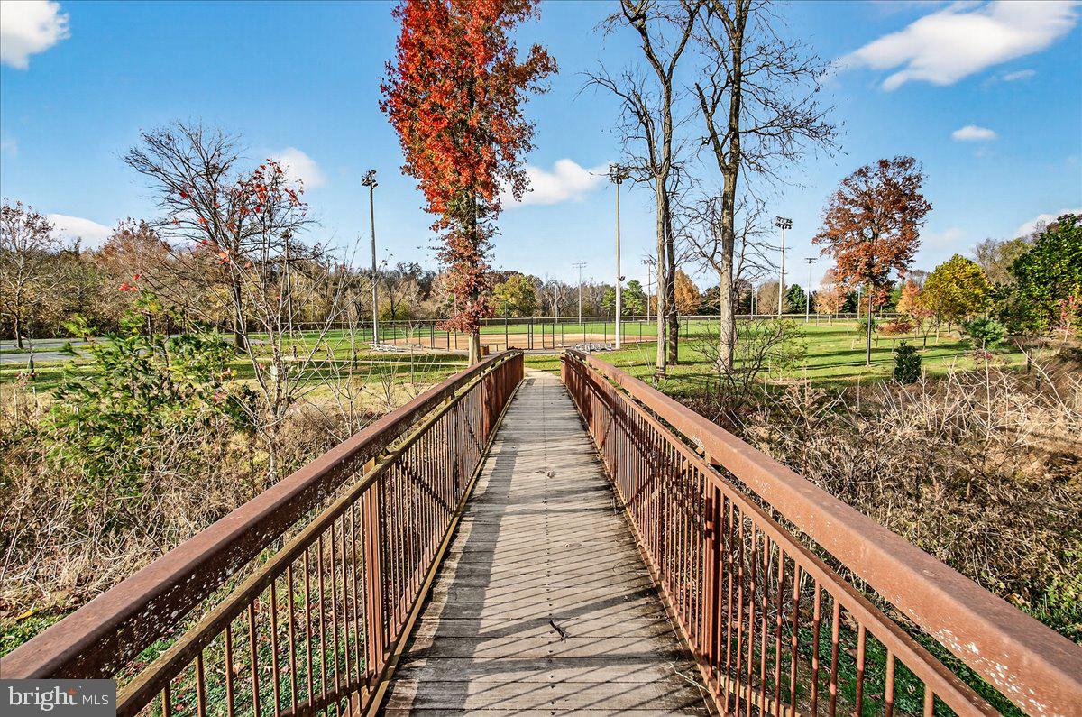 TALLYN RIDGE - Residential